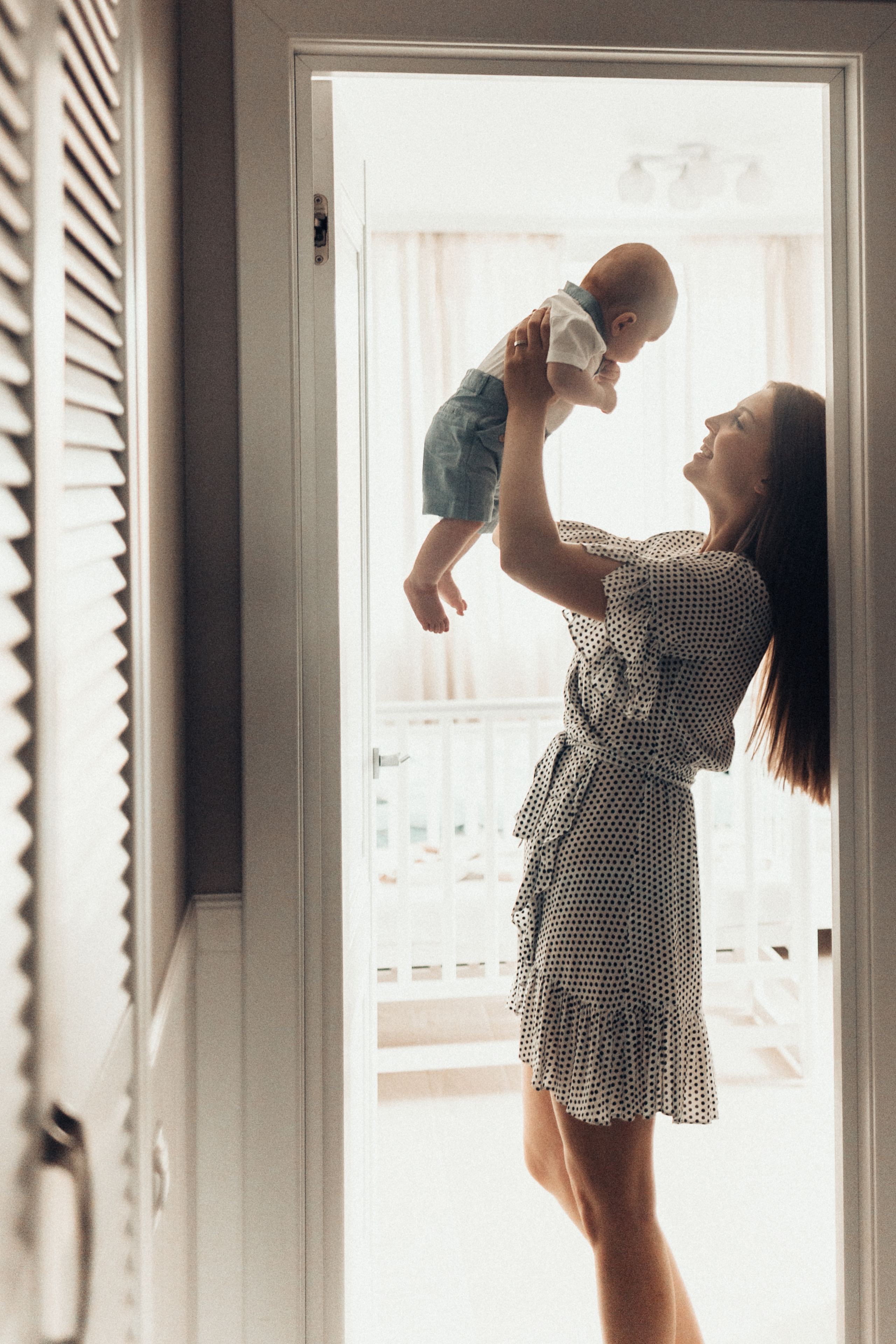 Домашняя семейная фотосессия в Москве, Домодедово, Видное, Бутово, Щербинка. Семейный фотограф Москва и Московская область. Семейная фотосессия на природе. Фотосессия детского праздника. Фотосессия юбилея. Фотосессия в день рождения. Фотограф на годик ребенку. Детский фотограф. Фоторепортаж семейного праздника. Детский фотограф Москва.