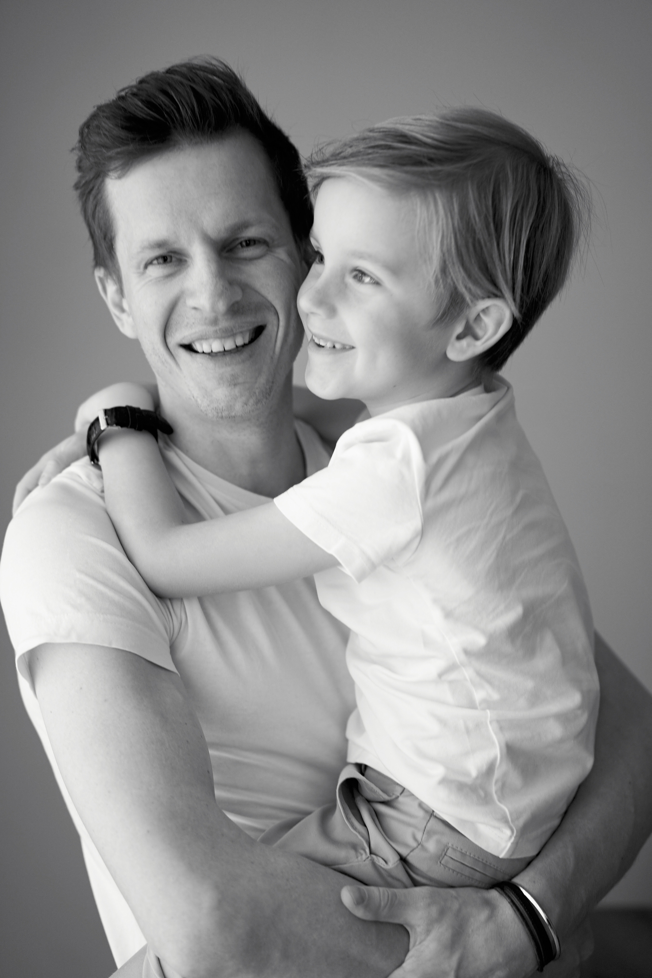 Домашняя семейная фотосессия в Москве, Домодедово, Видное, Бутово, Щербинка. Семейный фотограф Москва и Московская область. Семейная фотосессия на природе. Фотосессия детского праздника. Фотосессия юбилея. Фотосессия в день рождения. Фотограф на годик ребенку. Детский фотограф. Фоторепортаж семейного праздника. Детский фотограф Москва.