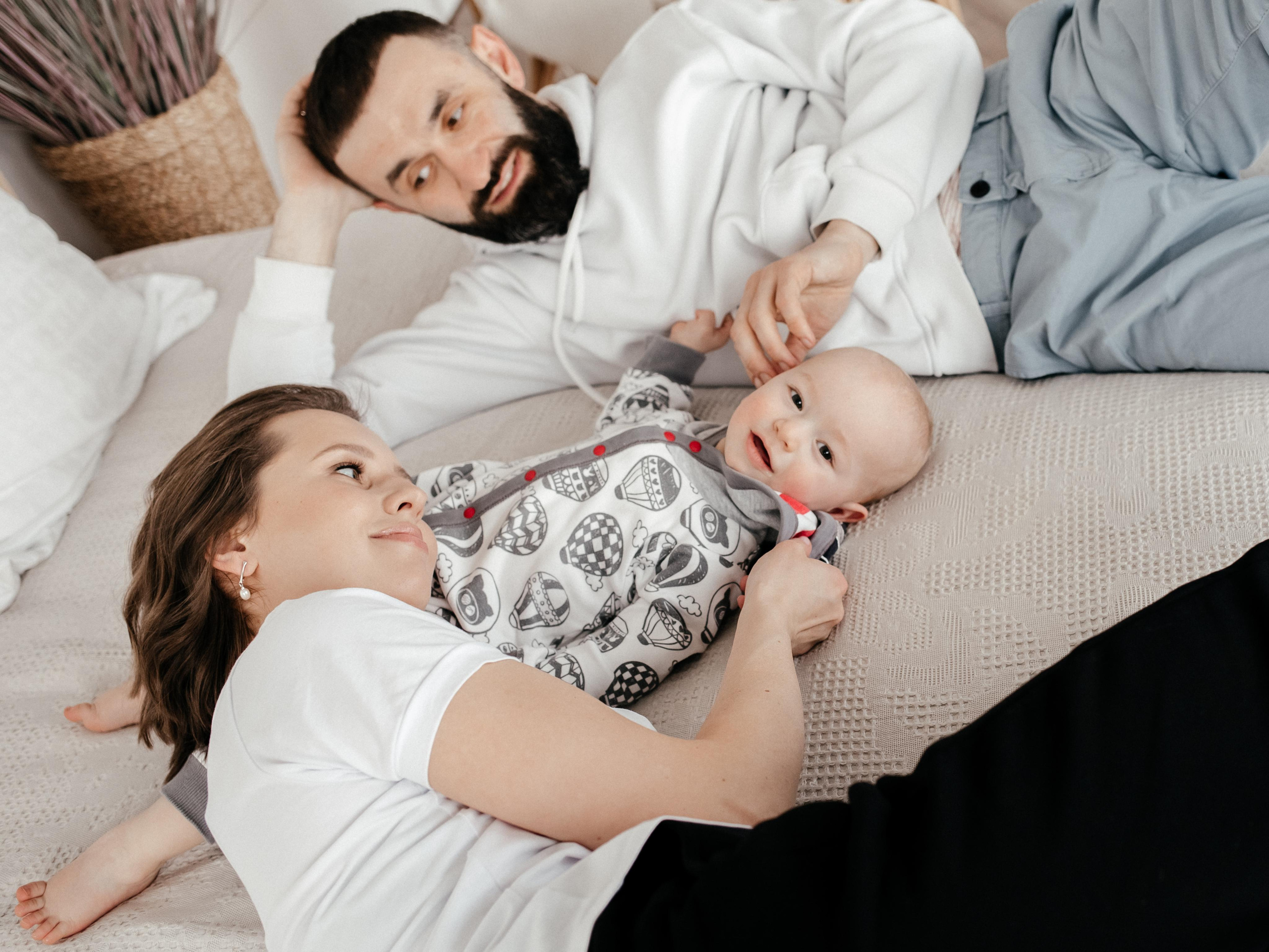 Домашняя семейная фотосессия в Москве, Домодедово, Видное, Бутово, Щербинка. Семейный фотограф Москва и Московская область. Семейная фотосессия на природе. Фотосессия детского праздника. Фотосессия юбилея. Фотосессия в день рождения. Фотограф на годик ребенку. Детский фотограф. Фоторепортаж семейного праздника. Детский фотограф Москва.