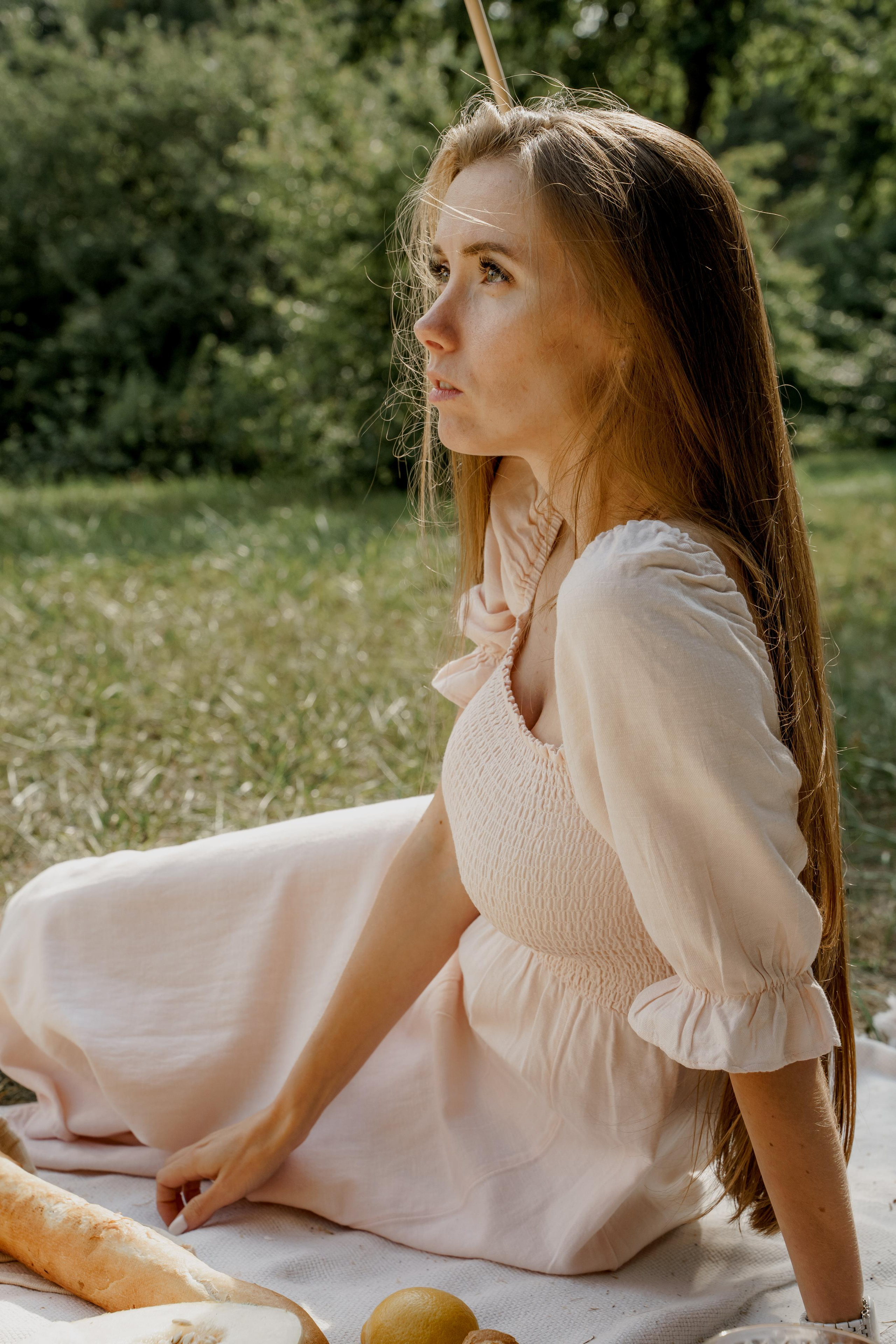 Женский фотограф в Москве и Московской области. Женская фотосессия. Женственные фотографии. Фотографии красивых женщин. Красивая стильная женская фотосессия. Контент-фотосессия. Визуал для блога.
