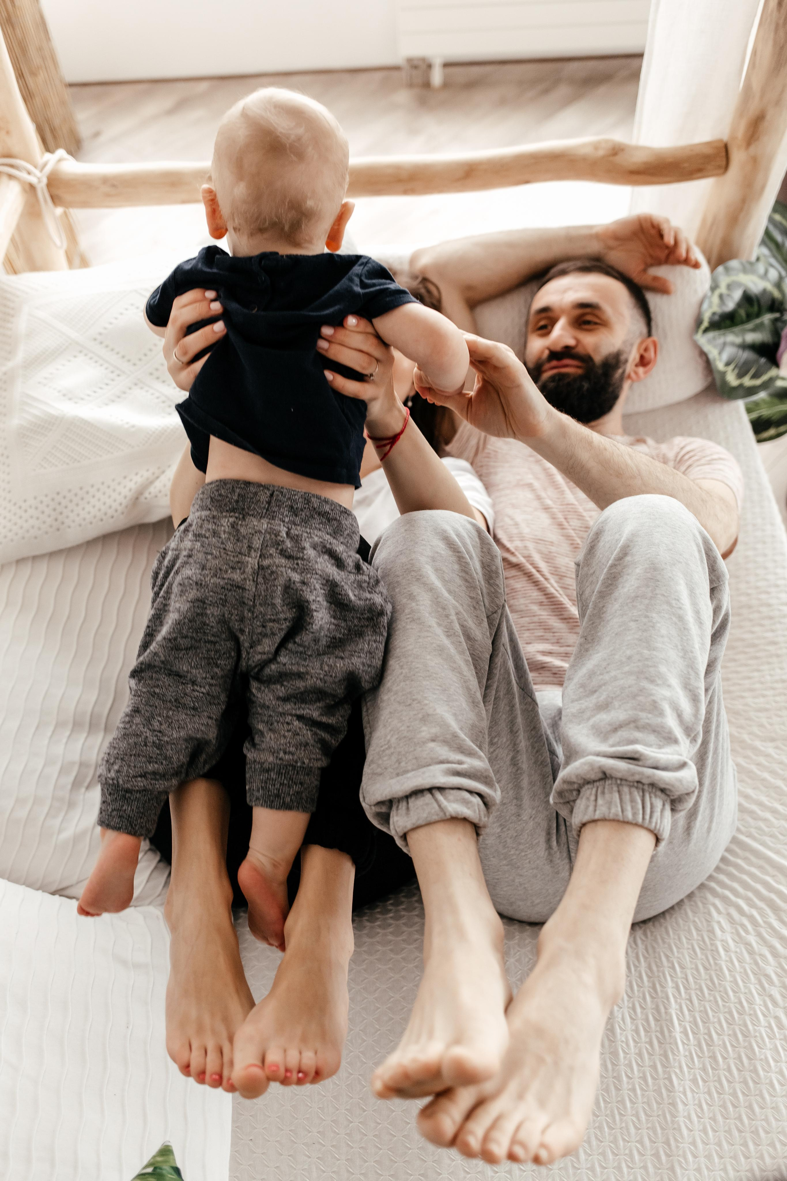 Домашняя семейная фотосессия в Москве, Домодедово, Видное, Бутово, Щербинка. Семейный фотограф Москва и Московская область. Семейная фотосессия на природе. Фотосессия детского праздника. Фотосессия юбилея. Фотосессия в день рождения. Фотограф на годик ребенку. Детский фотограф. Фоторепортаж семейного праздника. Детский фотограф Москва.