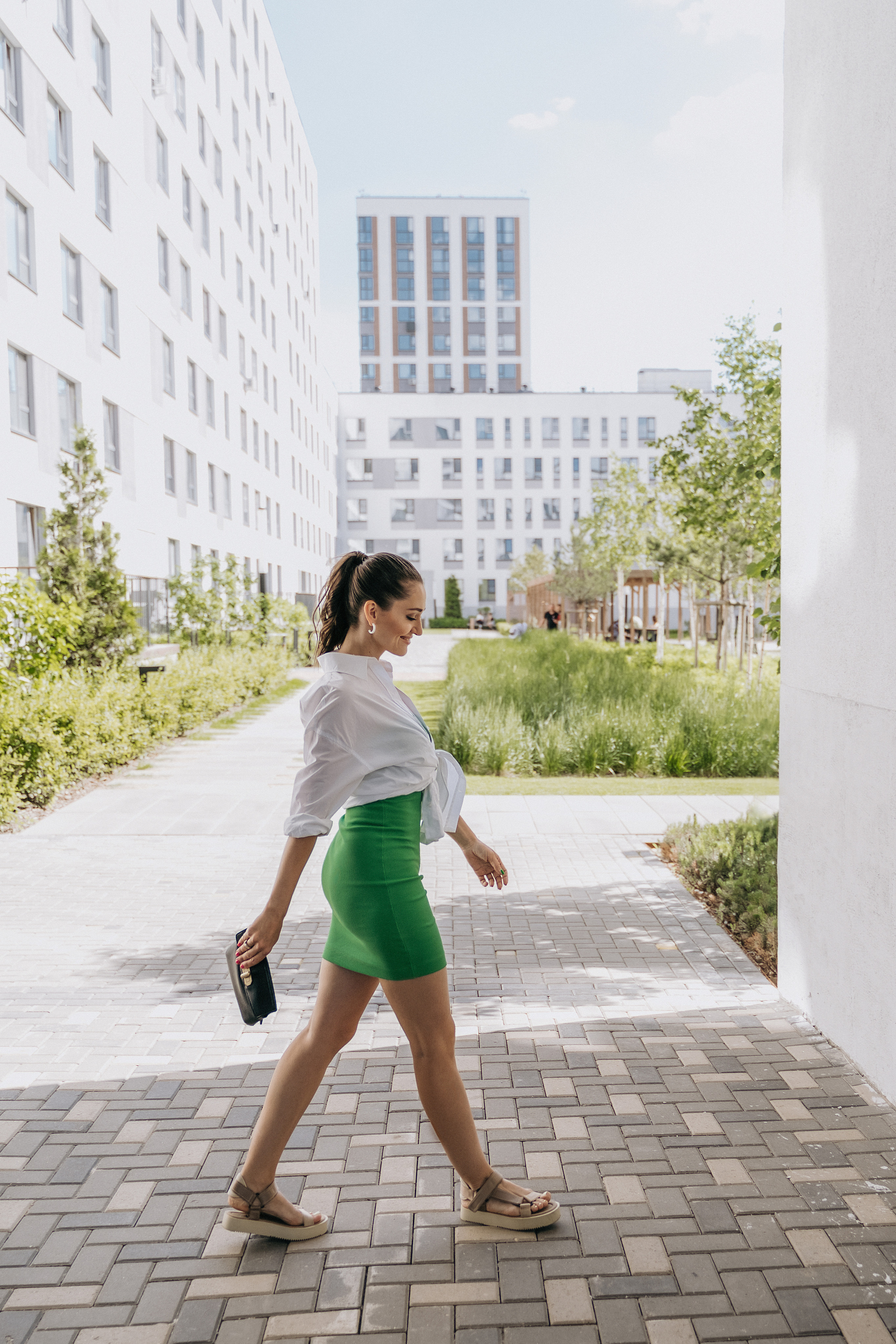 Женский фотограф в Москве и Московской области. Женская фотосессия. Женственные фотографии. Фотографии красивых женщин. Красивая стильная женская фотосессия. Контент-фотосессия. Визуал для блога.