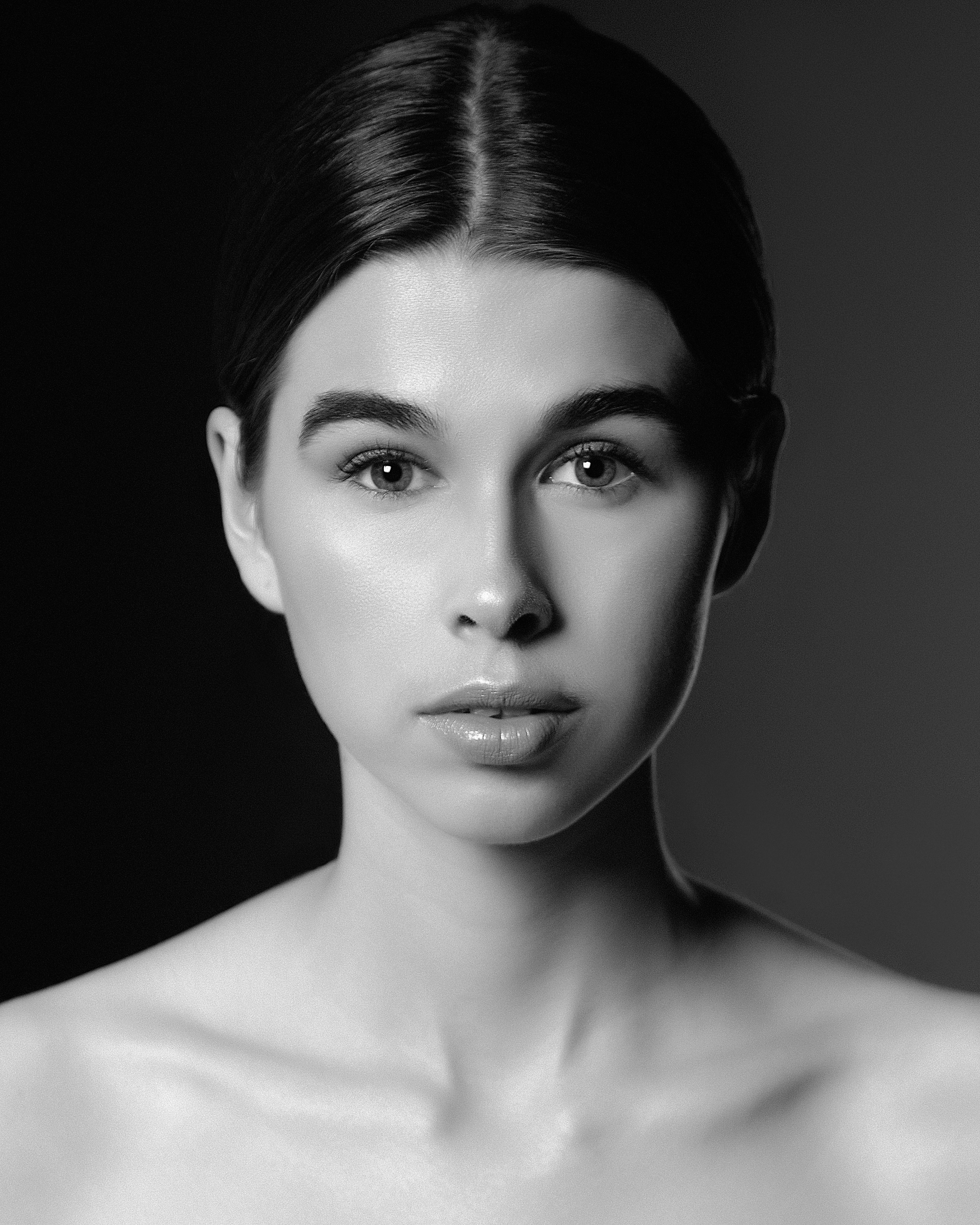 Женский фотограф в Москве и Московской области. Женская фотосессия. Женственные фотографии. Фотографии красивых женщин. Красивая стильная женская фотосессия. Контент-фотосессия. Визуал для блога.