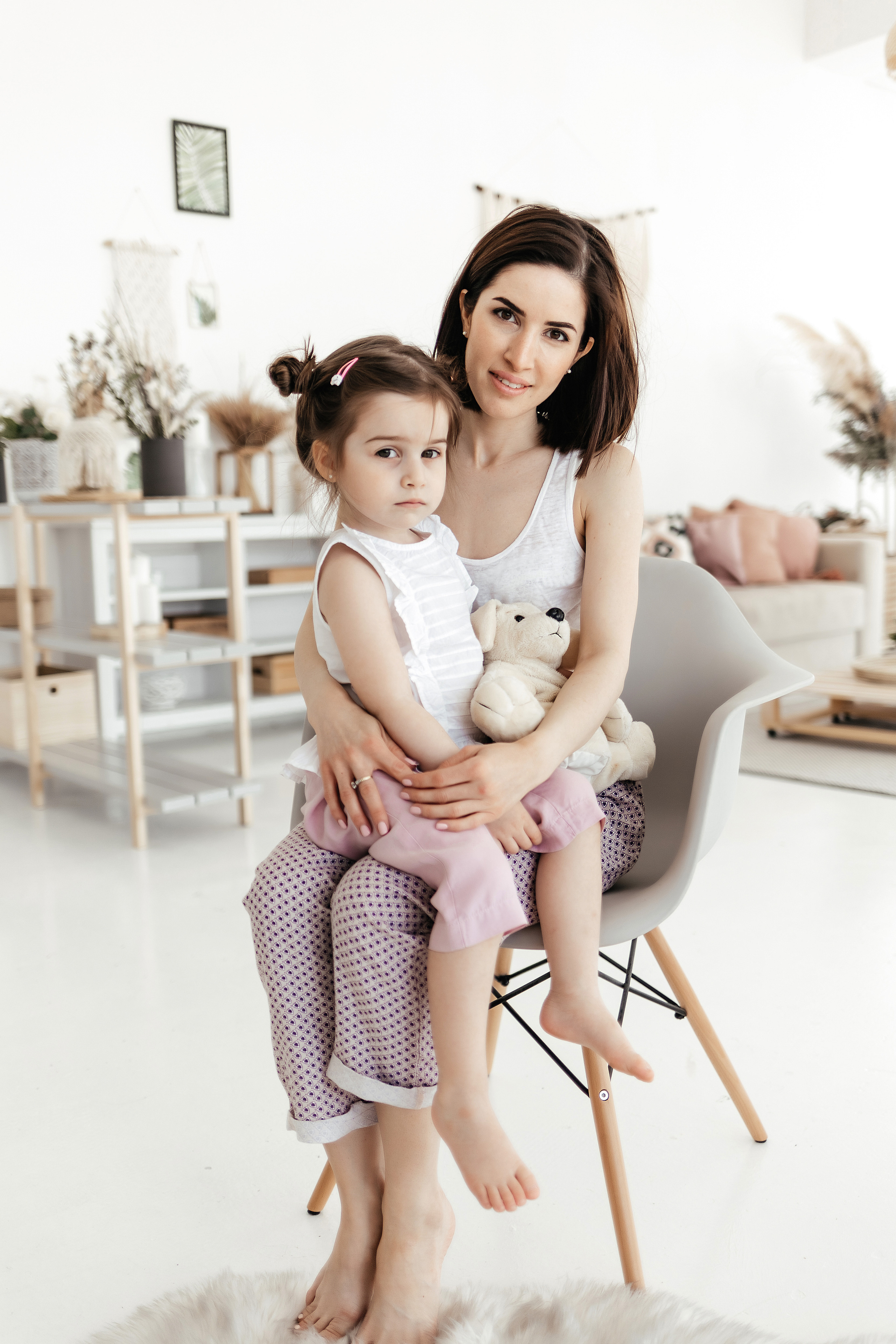 Домашняя семейная фотосессия в Москве, Домодедово, Видное, Бутово, Щербинка. Семейный фотограф Москва и Московская область. Семейная фотосессия на природе. Фотосессия детского праздника. Фотосессия юбилея. Фотосессия в день рождения. Фотограф на годик ребенку. Детский фотограф. Фоторепортаж семейного праздника. Детский фотограф Москва.