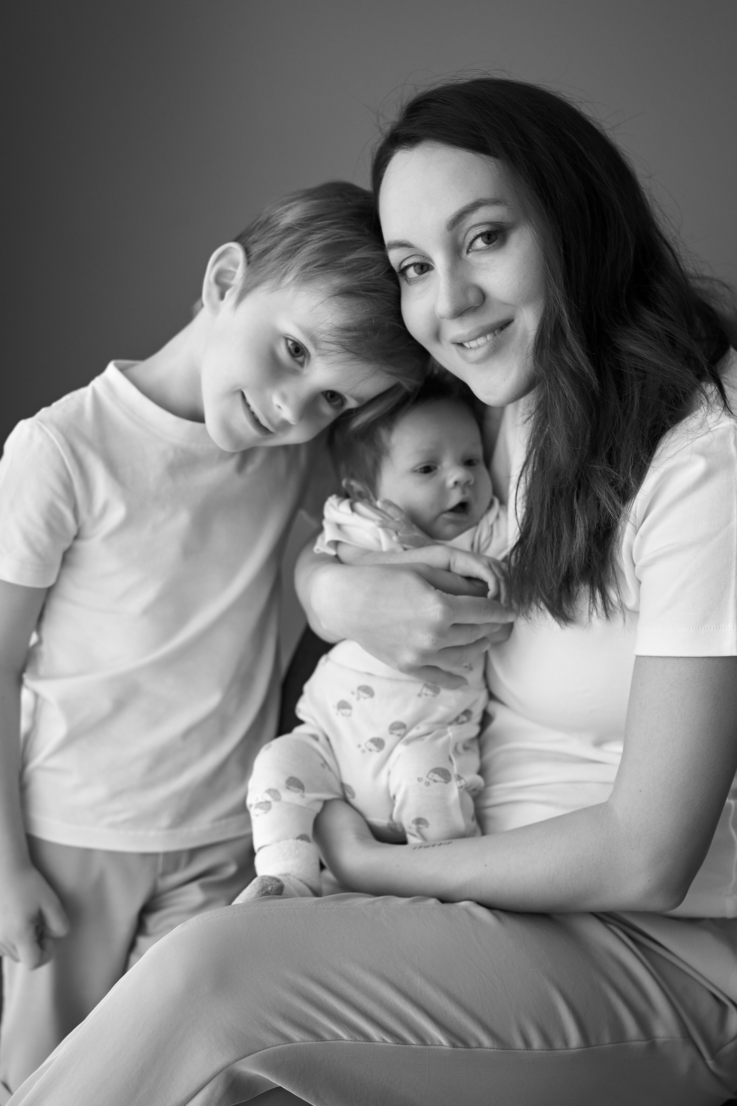 Домашняя семейная фотосессия в Москве, Домодедово, Видное, Бутово, Щербинка. Семейный фотограф Москва и Московская область. Семейная фотосессия на природе. Фотосессия детского праздника. Фотосессия юбилея. Фотосессия в день рождения. Фотограф на годик ребенку. Детский фотограф. Фоторепортаж семейного праздника. Детский фотограф Москва.