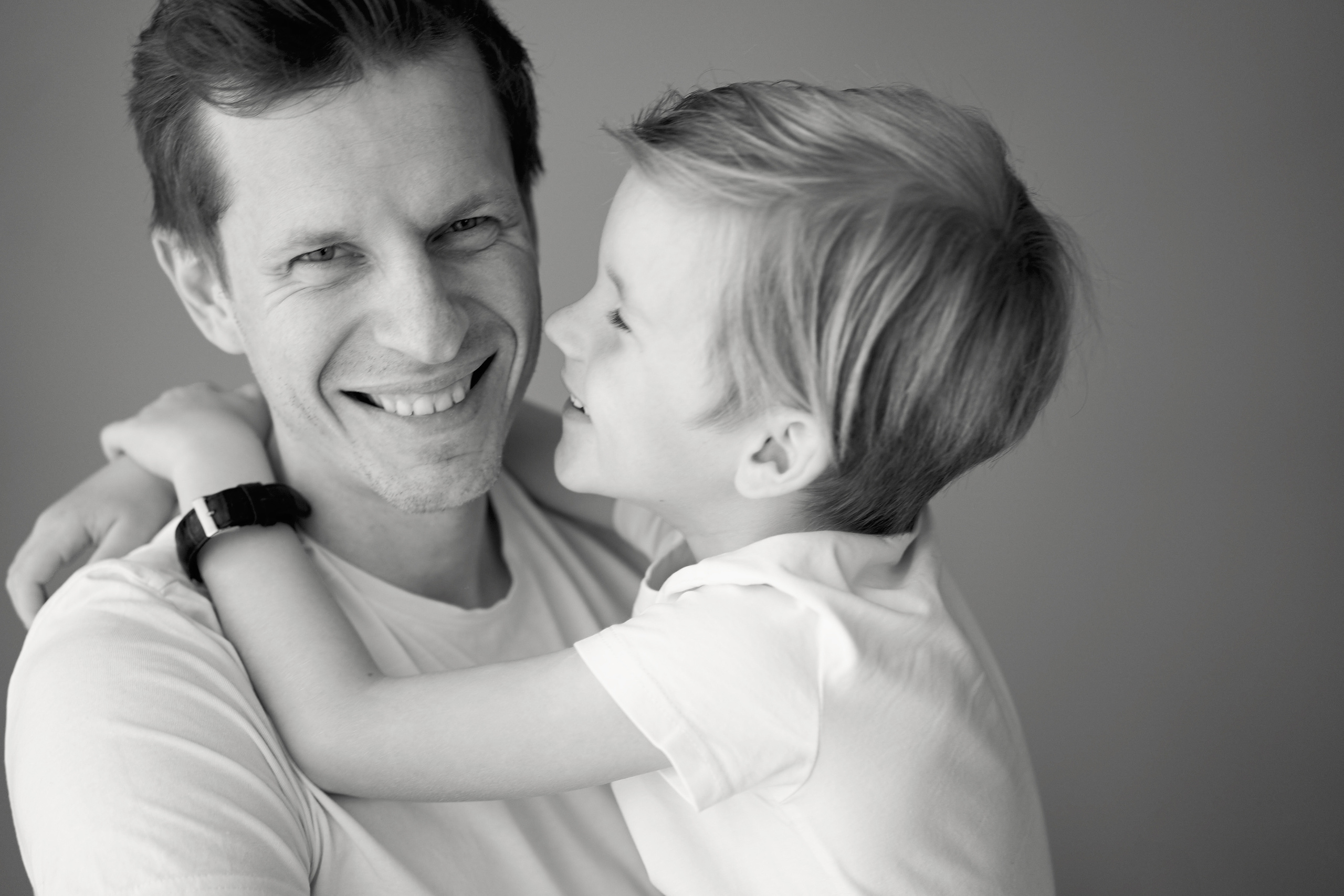 Домашняя семейная фотосессия в Москве, Домодедово, Видное, Бутово, Щербинка. Семейный фотограф Москва и Московская область. Семейная фотосессия на природе. Фотосессия детского праздника. Фотосессия юбилея. Фотосессия в день рождения. Фотограф на годик ребенку. Детский фотограф. Фоторепортаж семейного праздника. Детский фотограф Москва.