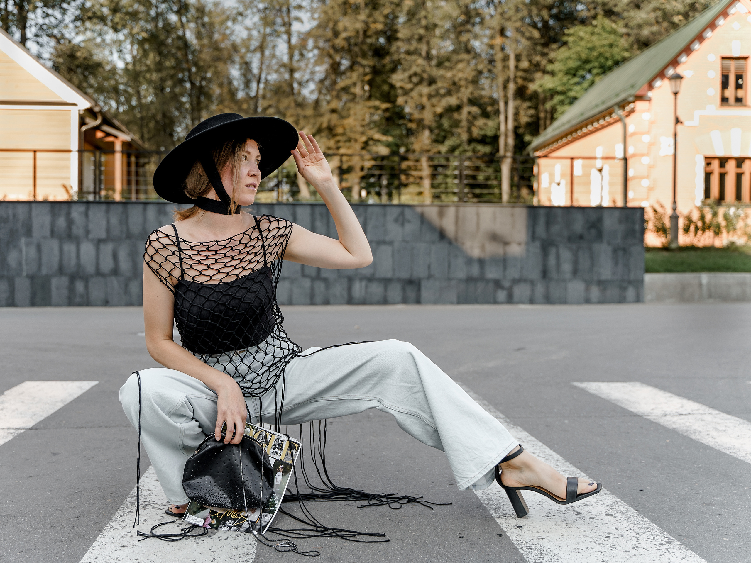 Женский фотограф в Москве и Московской области. Женская фотосессия. Женственные фотографии. Фотографии красивых женщин. Красивая стильная женская фотосессия. Контент-фотосессия. Визуал для блога.
