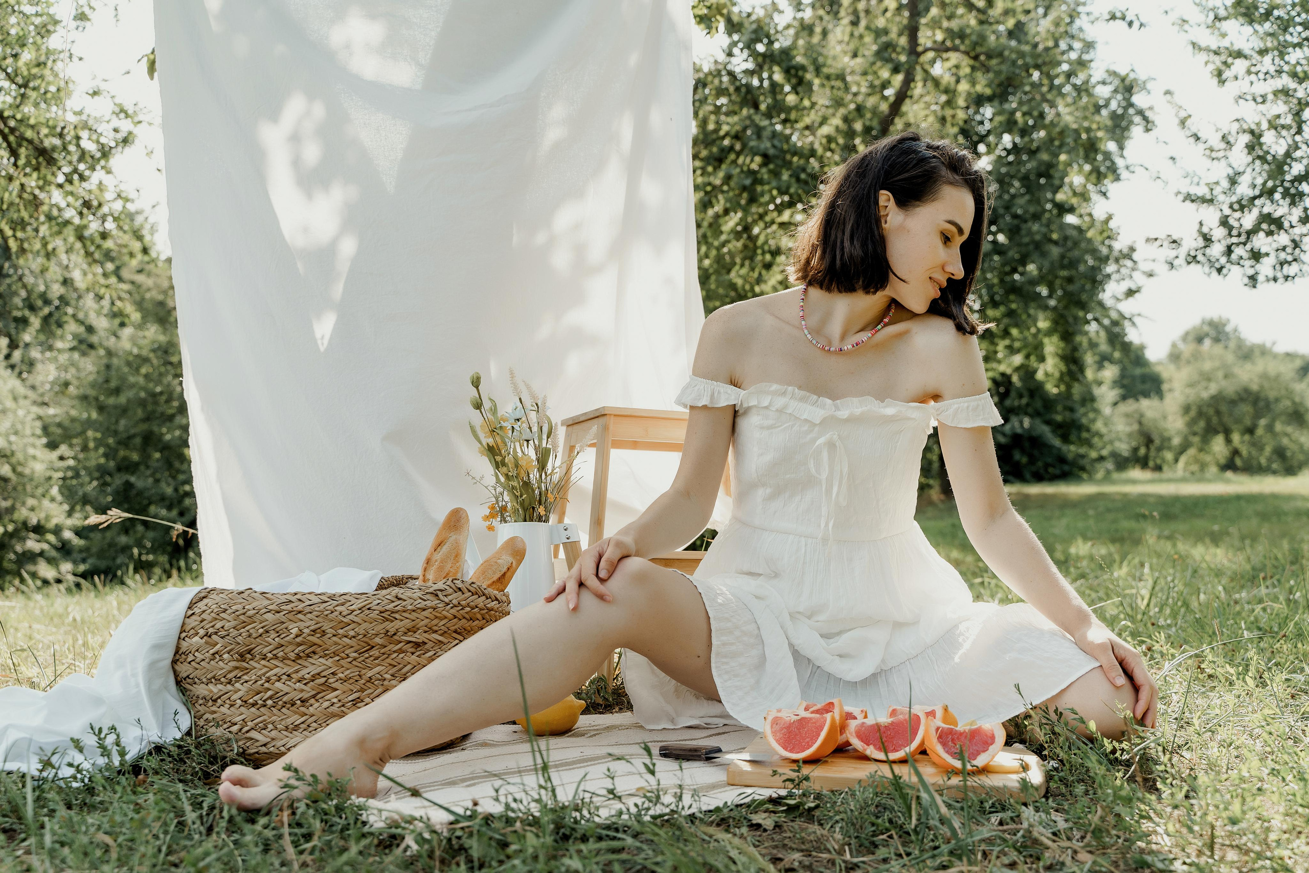 Женский фотограф в Москве и Московской области. Женская фотосессия. Женственные фотографии. Фотографии красивых женщин. Красивая стильная женская фотосессия. Контент-фотосессия. Визуал для блога.