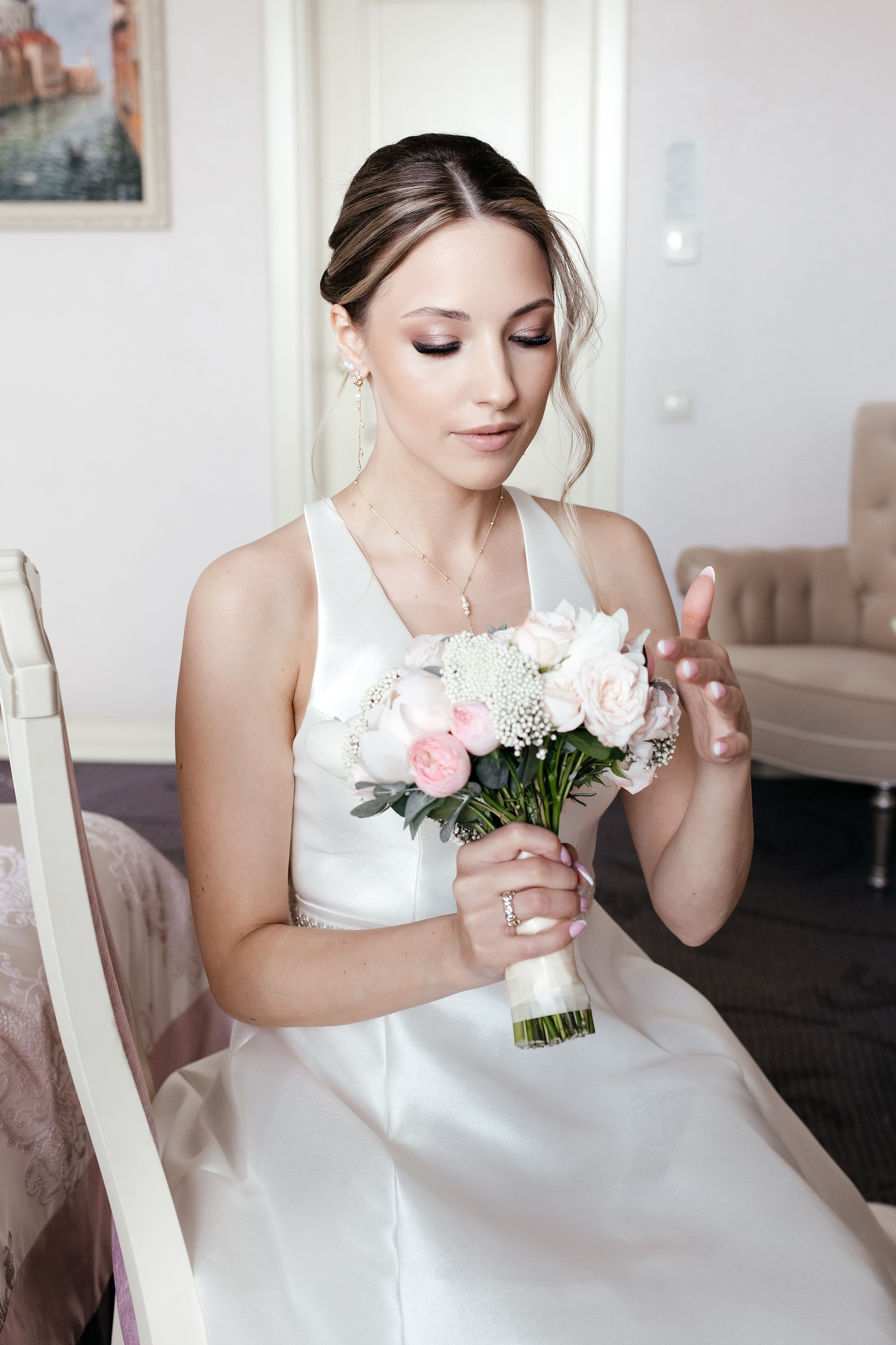 Красивая стильная невеста.Индивидуальный и семейный фотограф в Москве и городе Видное. Свадебный фотограф в Москве. Свадебный фотограф в Московской области. Свадебная фотосессия 2023. Заказать свадебную фотосессию. Фотограф недорого. Красивые свадебные фотографии. Душевный фотограф. Фотограф Видное. Фотограф Домодедово. Фотограф Бутово. Фотограф Москва. Фотограф Царицыно. Свадебная фотосессия в Царицыно. Семейная фотосессия. Контент-фотосессия в Москве. Контент-фотограф. Визуал для эксперта.  
