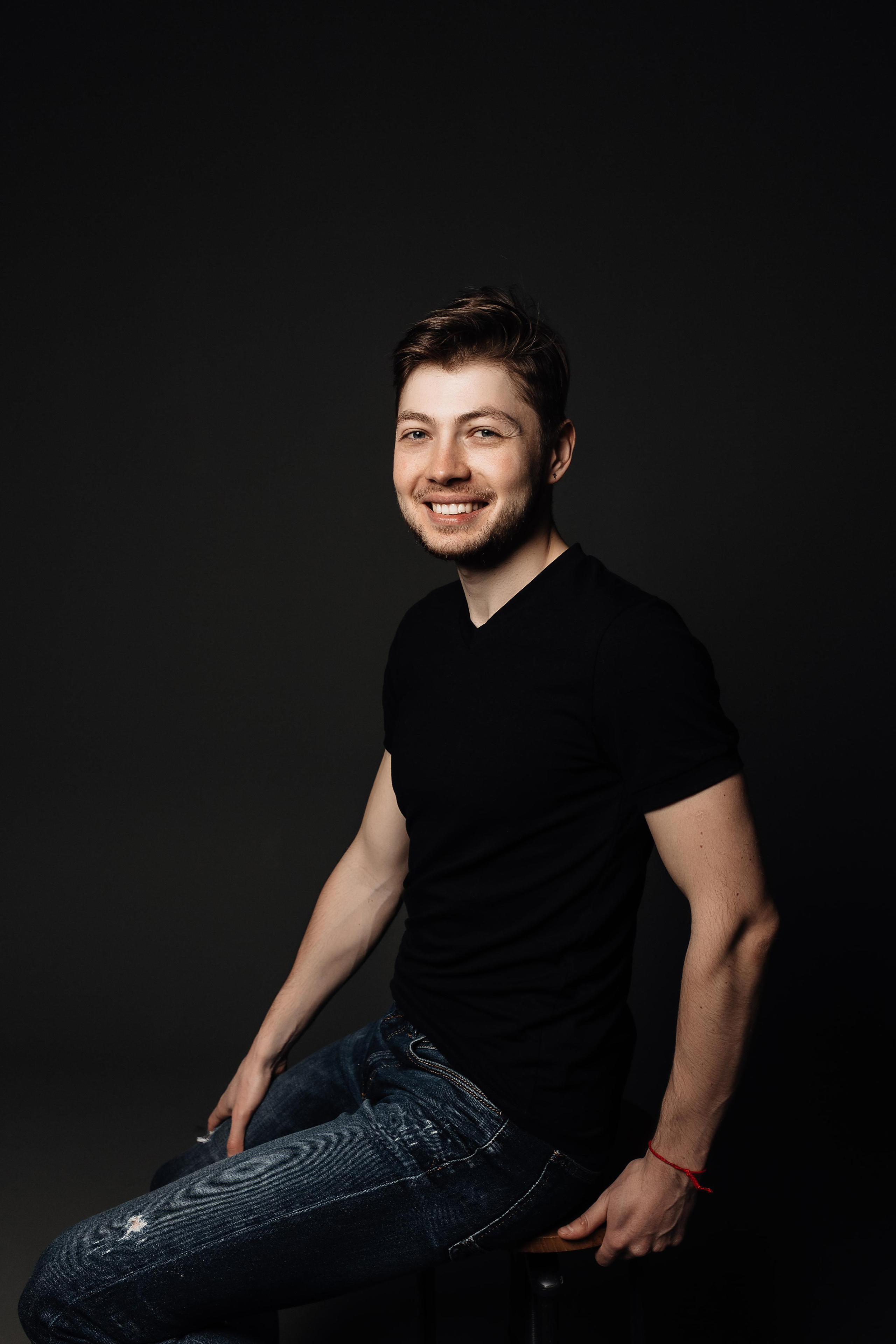 Мужская фотосессия в Москве. Мужской портрет. Мужской фотограф. Фотографии мужчин. Контент для мужчины. Бизнес портрет. Фотосессия для бизнеса.