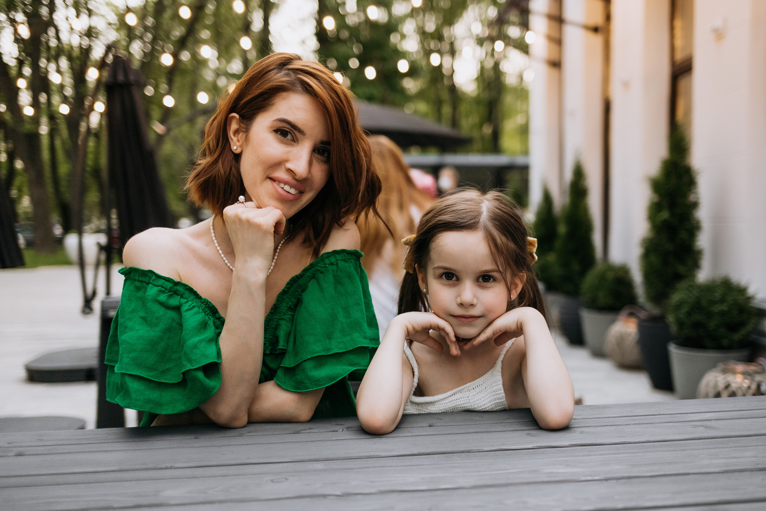 Семейная фотосессия в парке. Прогулочная фотосессия в Москве. Семейный фотограф. Фотосессия в Москве. Фотосессия в Видном. Фотограф Москва. Фотограф Видное. Свадебный и семейный фотограф. Душевный фотограф. Красивые фотографии прогулок. Заказать фотосессию. 