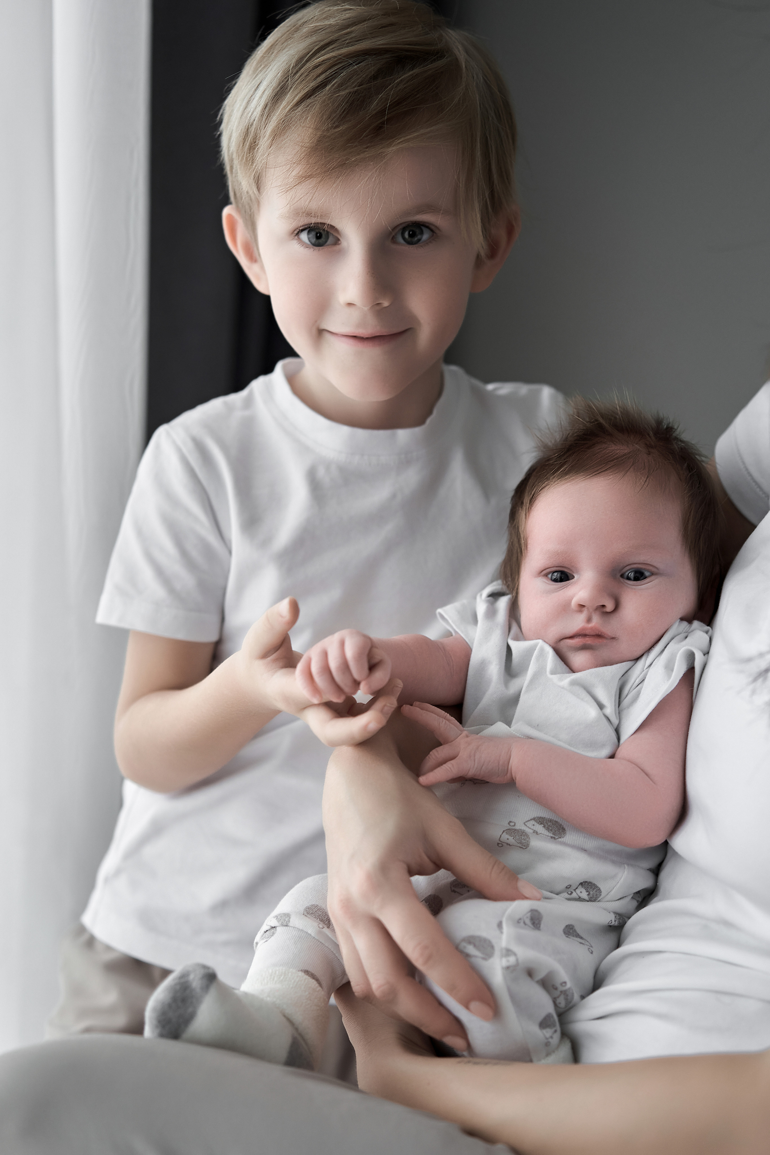 Домашняя семейная фотосессия в Москве, Домодедово, Видное, Бутово, Щербинка. Семейный фотограф Москва и Московская область. Семейная фотосессия на природе. Фотосессия детского праздника. Фотосессия юбилея. Фотосессия в день рождения. Фотограф на годик ребенку. Детский фотограф. Фоторепортаж семейного праздника. Детский фотограф Москва.