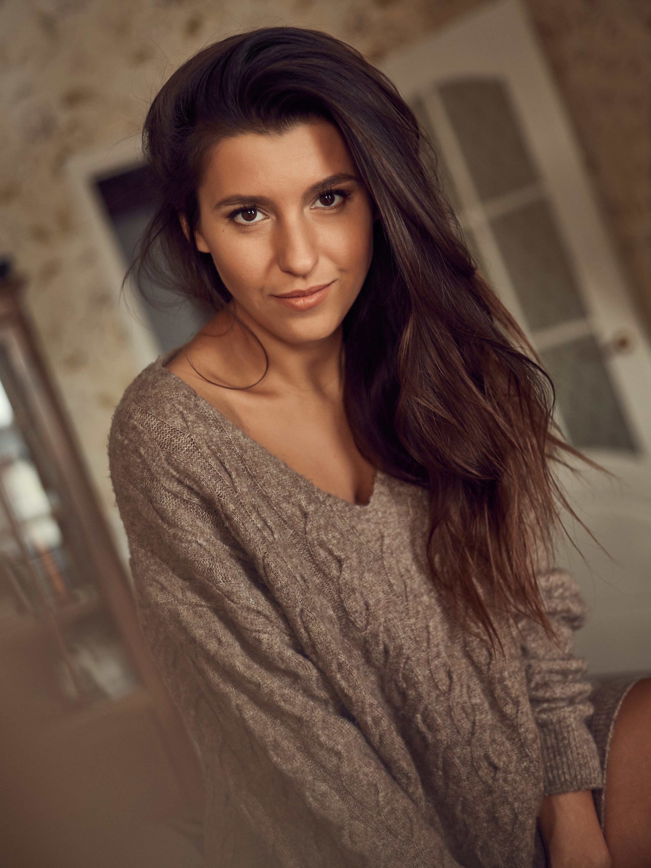 Женский фотограф в Москве и Московской области. Женская фотосессия. Женственные фотографии. Фотографии красивых женщин. Красивая стильная женская фотосессия. Контент-фотосессия. Визуал для блога.