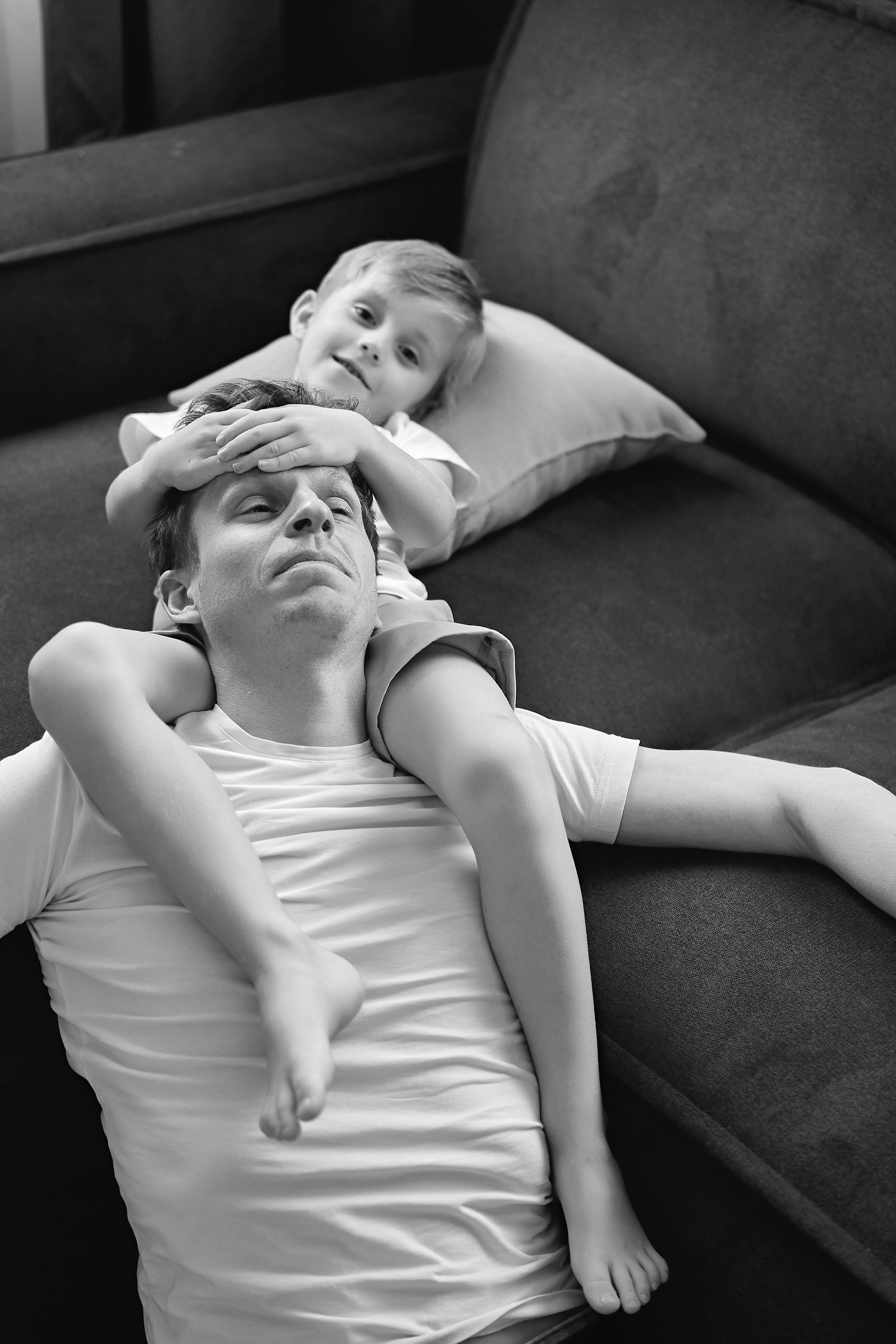 Домашняя семейная фотосессия в Москве, Домодедово, Видное, Бутово, Щербинка. Семейный фотограф Москва и Московская область. Семейная фотосессия на природе. Фотосессия детского праздника. Фотосессия юбилея. Фотосессия в день рождения. Фотограф на годик ребенку. Детский фотограф. Фоторепортаж семейного праздника. Детский фотограф Москва.