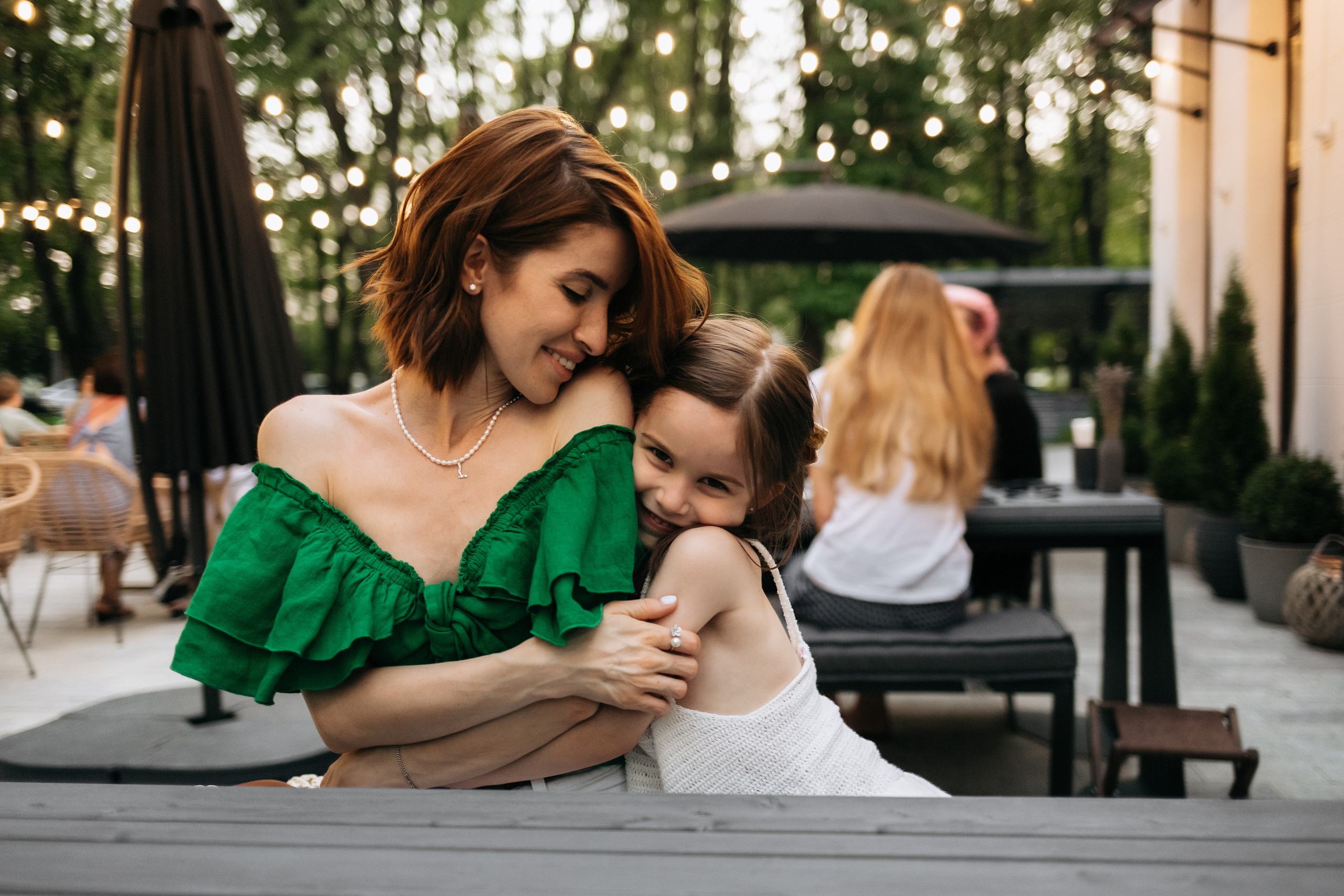 Семейная фотосессия в парке. Прогулочная фотосессия в Москве. Семейный фотограф. Фотосессия в Москве. Фотосессия в Видном. Фотограф Москва. Фотограф Видное. Свадебный и семейный фотограф. Душевный фотограф. Красивые фотографии прогулок. 