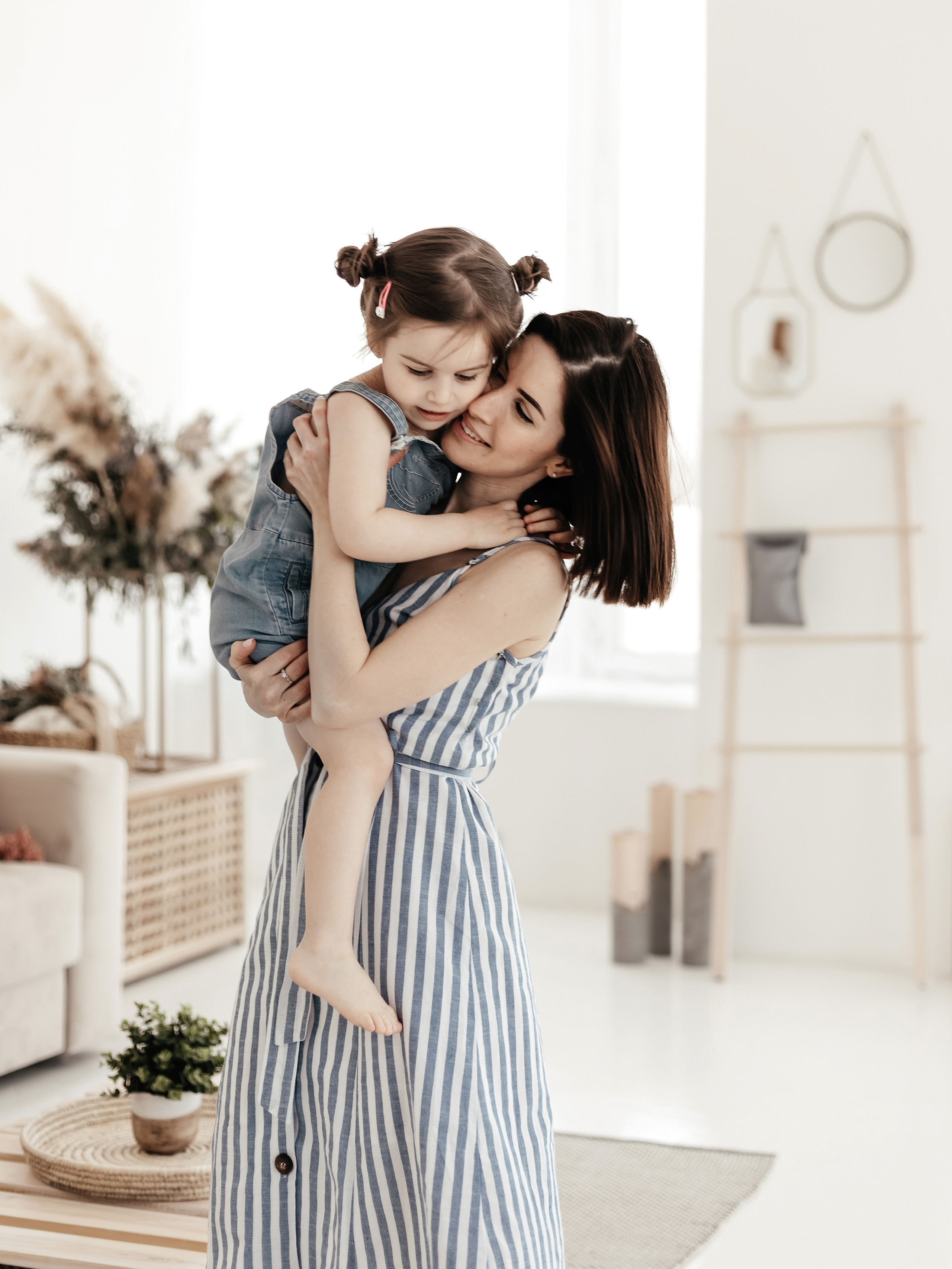 Домашняя семейная фотосессия в Москве, Домодедово, Видное, Бутово, Щербинка. Семейный фотограф Москва и Московская область. Семейная фотосессия на природе. Фотосессия детского праздника. Фотосессия юбилея. Фотосессия в день рождения. Фотограф на годик ребенку. Детский фотограф. Фоторепортаж семейного праздника. Детский фотограф Москва.