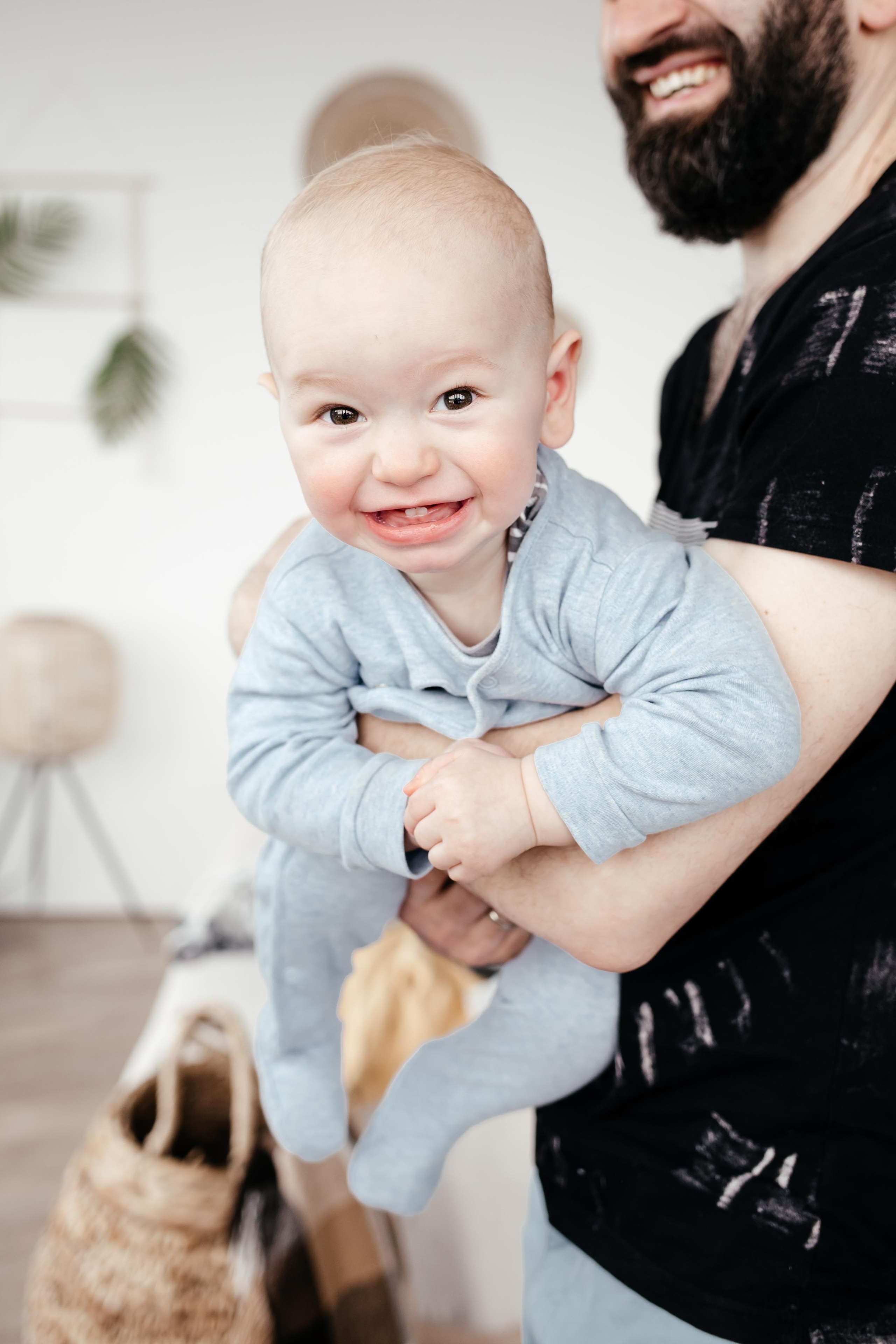 Домашняя семейная фотосессия в Москве, Домодедово, Видное, Бутово, Щербинка. Семейный фотограф Москва и Московская область. Семейная фотосессия на природе. Фотосессия детского праздника. Фотосессия юбилея. Фотосессия в день рождения. Фотограф на годик ребенку. Детский фотограф. Фоторепортаж семейного праздника. Детский фотограф Москва.