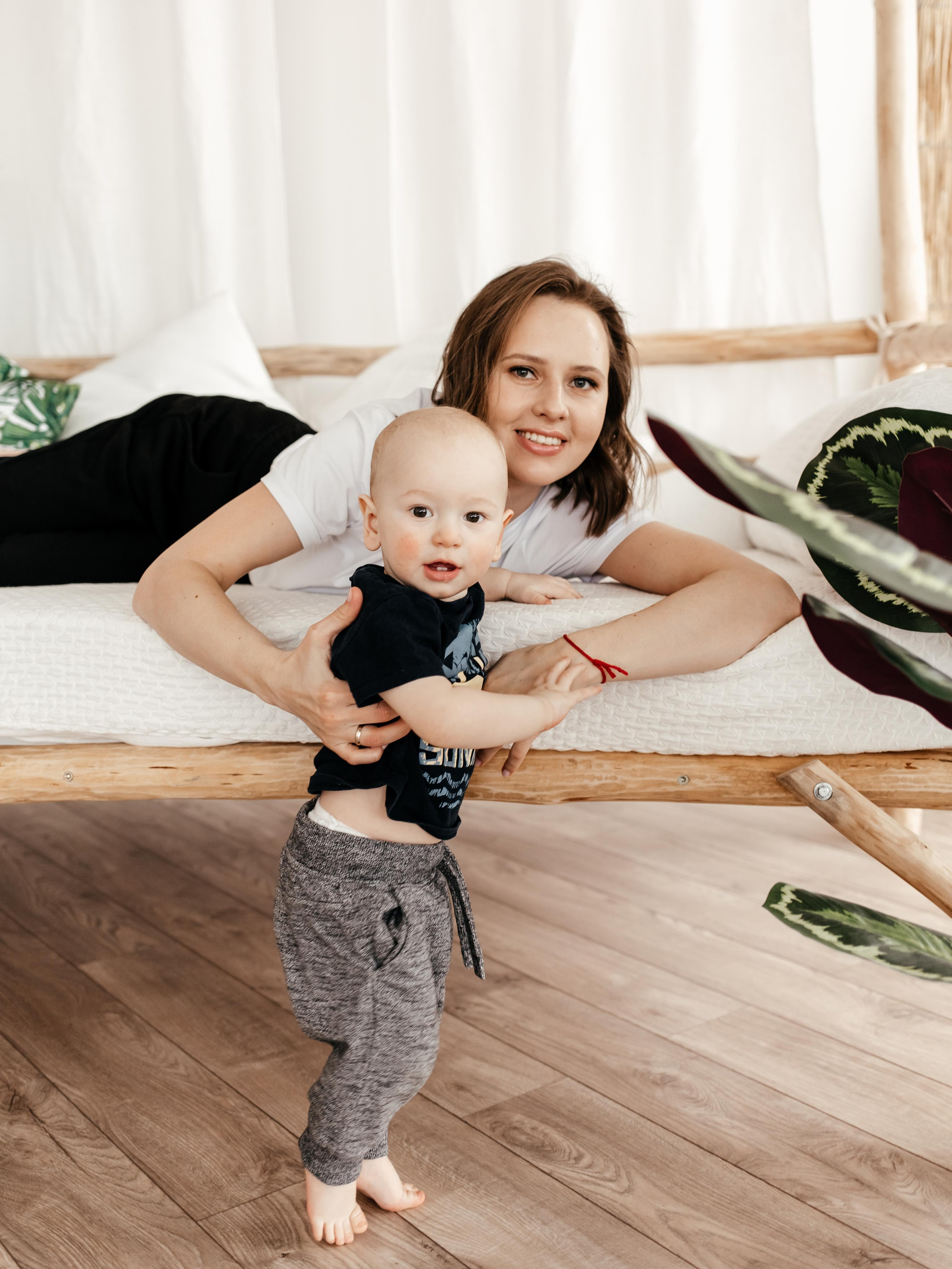 Домашняя семейная фотосессия в Москве, Домодедово, Видное, Бутово, Щербинка. Семейный фотограф Москва и Московская область. Семейная фотосессия на природе. Фотосессия детского праздника. Фотосессия юбилея. Фотосессия в день рождения. Фотограф на годик ребенку. Детский фотограф. Фоторепортаж семейного праздника. Детский фотограф Москва.