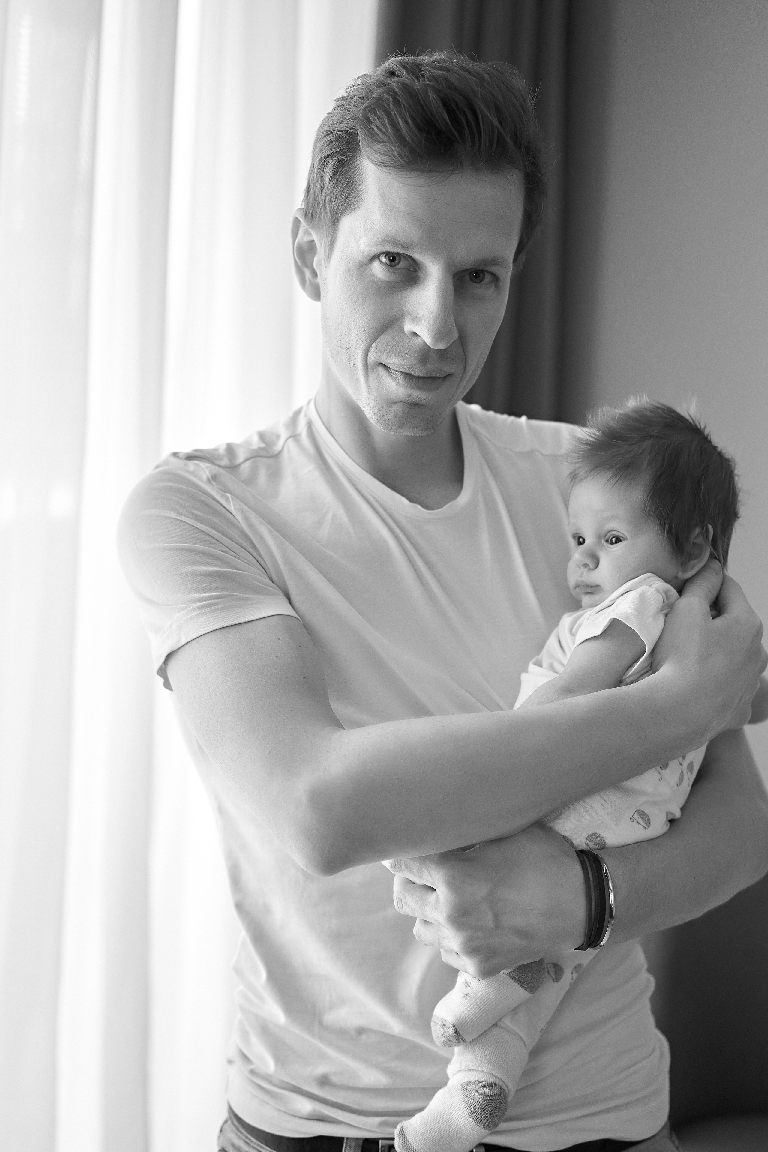 Домашняя семейная фотосессия в Москве, Домодедово, Видное, Бутово, Щербинка. Семейный фотограф Москва и Московская область. Семейная фотосессия на природе. Фотосессия детского праздника. Фотосессия юбилея. Фотосессия в день рождения. Фотограф на годик ребенку. Детский фотограф. Фоторепортаж семейного праздника. Детский фотограф Москва.