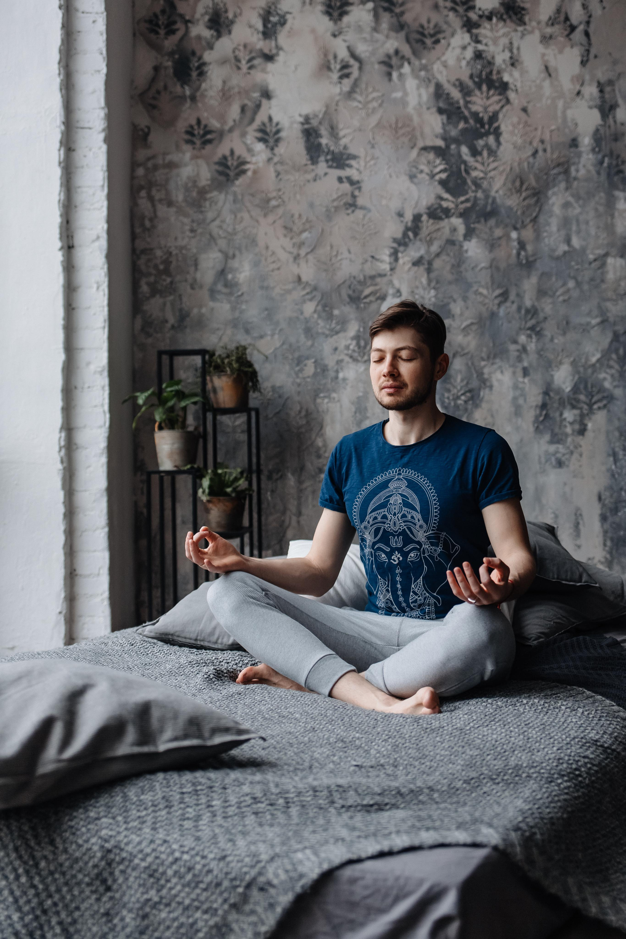 Йога фотосессия в Москве. Контент-фотограф для преподавателей йоги. Йога фотография. Фотографии асан. Одежда для йоги. Фотосессия занятий йогой. Фотография йоги. Заказать фотосессию в Москве. Йога фотосессия в Видном. Фотограф в Москве. 