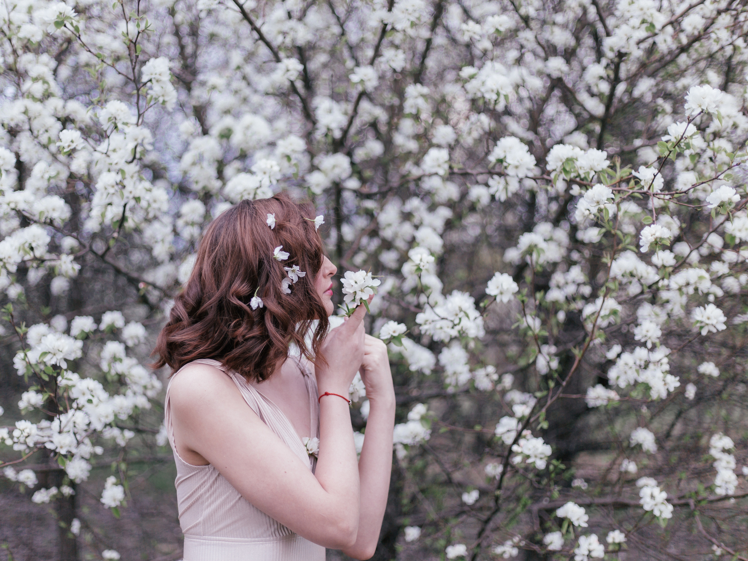 Женский фотограф в Москве и Московской области. Женская фотосессия. Женственные фотографии. Фотографии красивых женщин. Красивая стильная женская фотосессия. Контент-фотосессия. Визуал для блога.