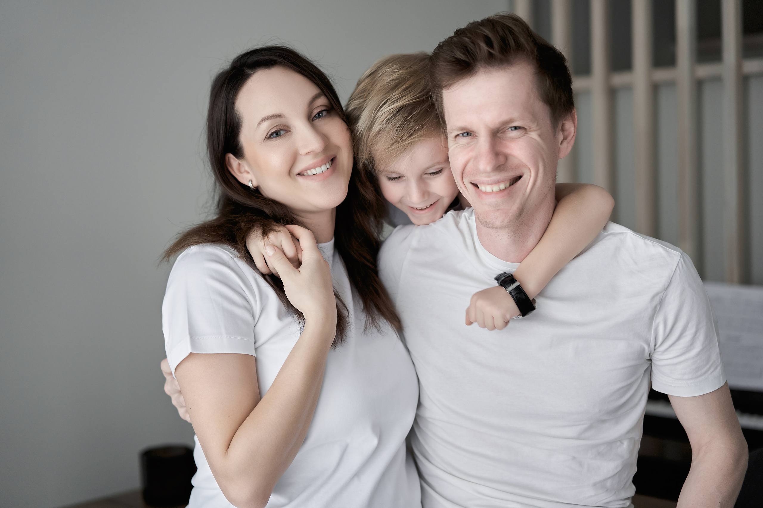 Домашняя семейная фотосессия в Москве, Домодедово, Видное, Бутово, Щербинка. Семейный фотограф Москва и Московская область. Семейная фотосессия на природе. Фотосессия детского праздника. Фотосессия юбилея. Фотосессия в день рождения. Фотограф на годик ребенку. Детский фотограф. Фоторепортаж семейного праздника. Детский фотограф Москва.