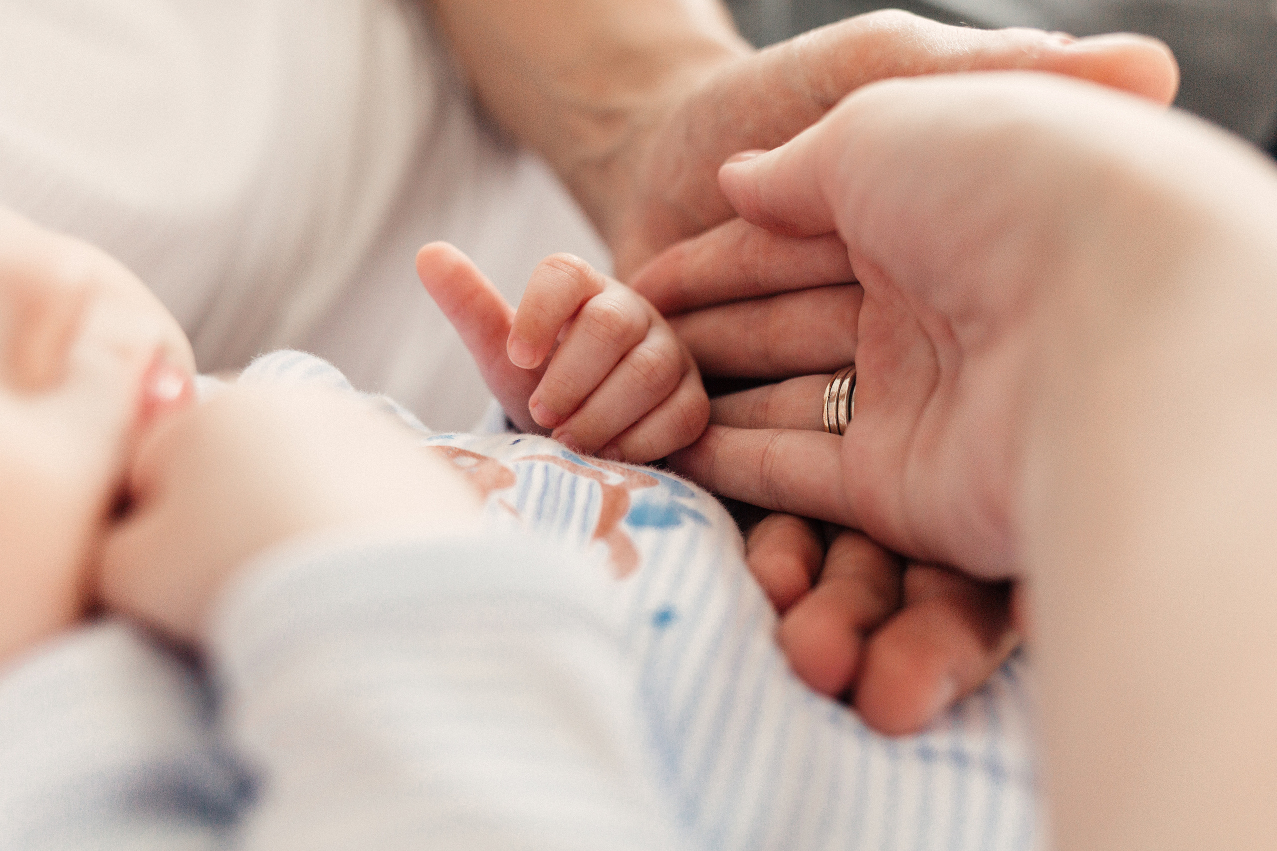 Домашняя семейная фотосессия в Москве, Домодедово, Видное, Бутово, Щербинка. Семейный фотограф Москва и Московская область. Семейная фотосессия на природе. Фотосессия детского праздника. Фотосессия юбилея. Фотосессия в день рождения. Фотограф на годик ребенку. Детский фотограф. Фоторепортаж семейного праздника. Детский фотограф Москва.