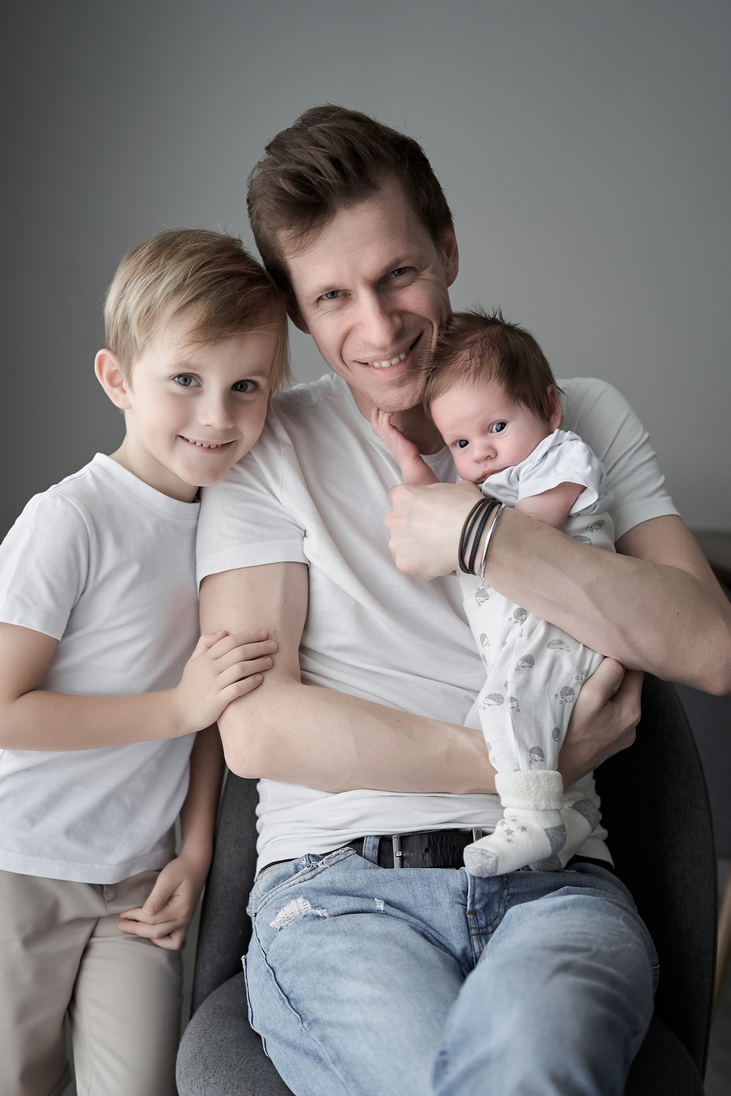 Домашняя семейная фотосессия в Москве, Домодедово, Видное, Бутово, Щербинка. Семейный фотограф Москва и Московская область. Семейная фотосессия на природе. Фотосессия детского праздника. Фотосессия юбилея. Фотосессия в день рождения. Фотограф на годик ребенку. Детский фотограф. Фоторепортаж семейного праздника. Детский фотограф Москва.