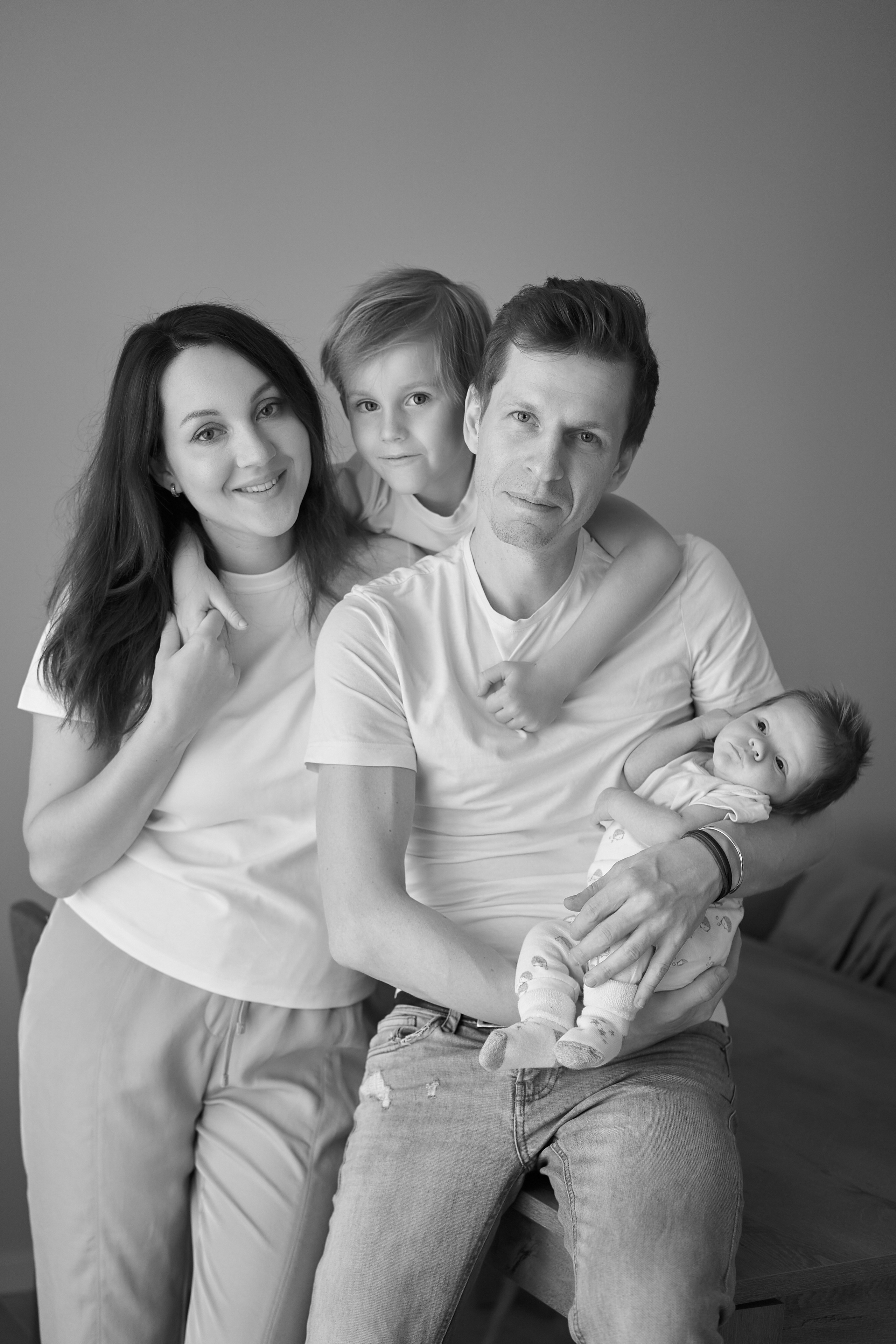 Домашняя семейная фотосессия в Москве, Домодедово, Видное, Бутово, Щербинка. Семейный фотограф Москва и Московская область. Семейная фотосессия на природе. Фотосессия детского праздника. Фотосессия юбилея. Фотосессия в день рождения. Фотограф на годик ребенку. Детский фотограф. Фоторепортаж семейного праздника. Детский фотограф Москва.