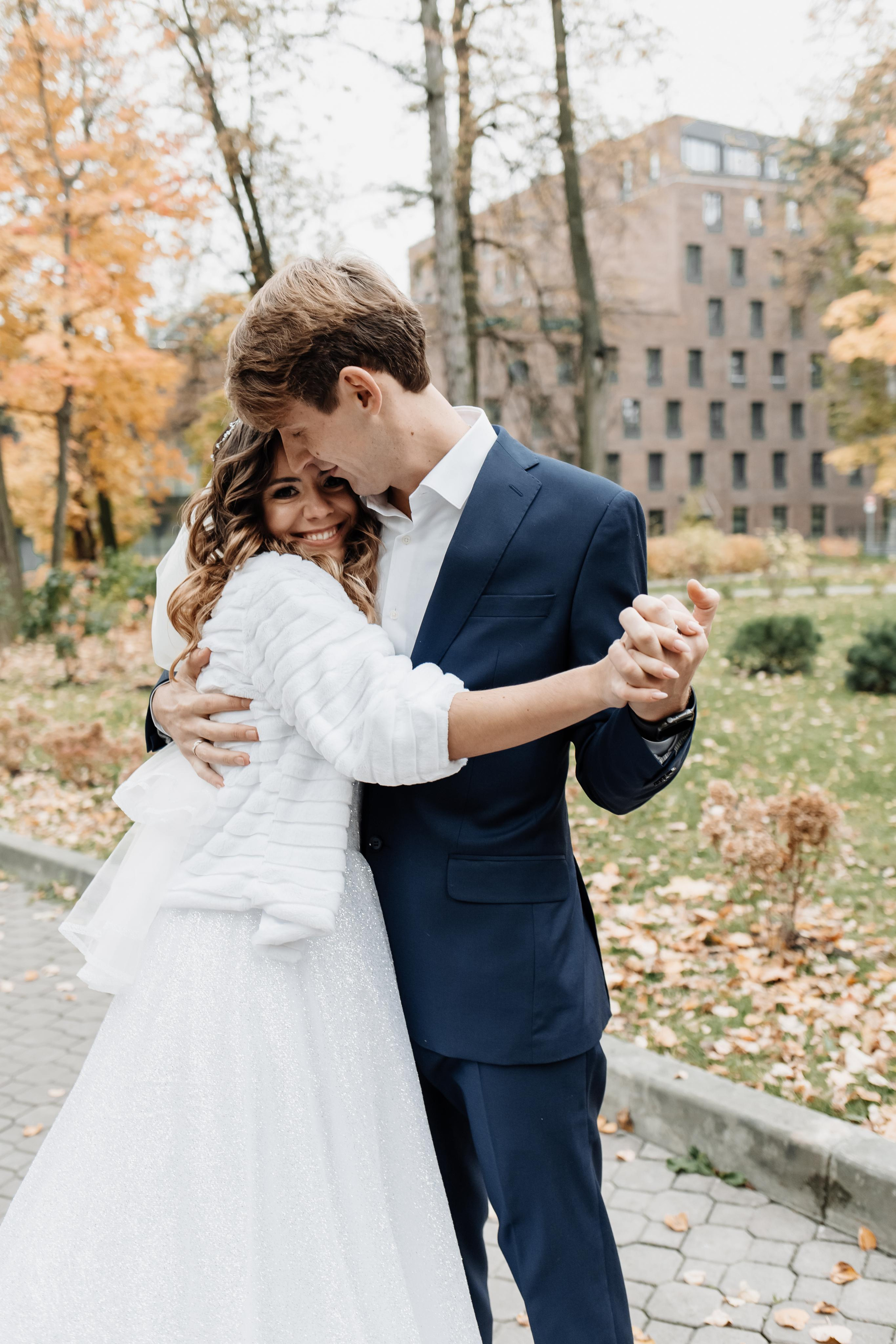 Свадебная фотосессия осенью в парке