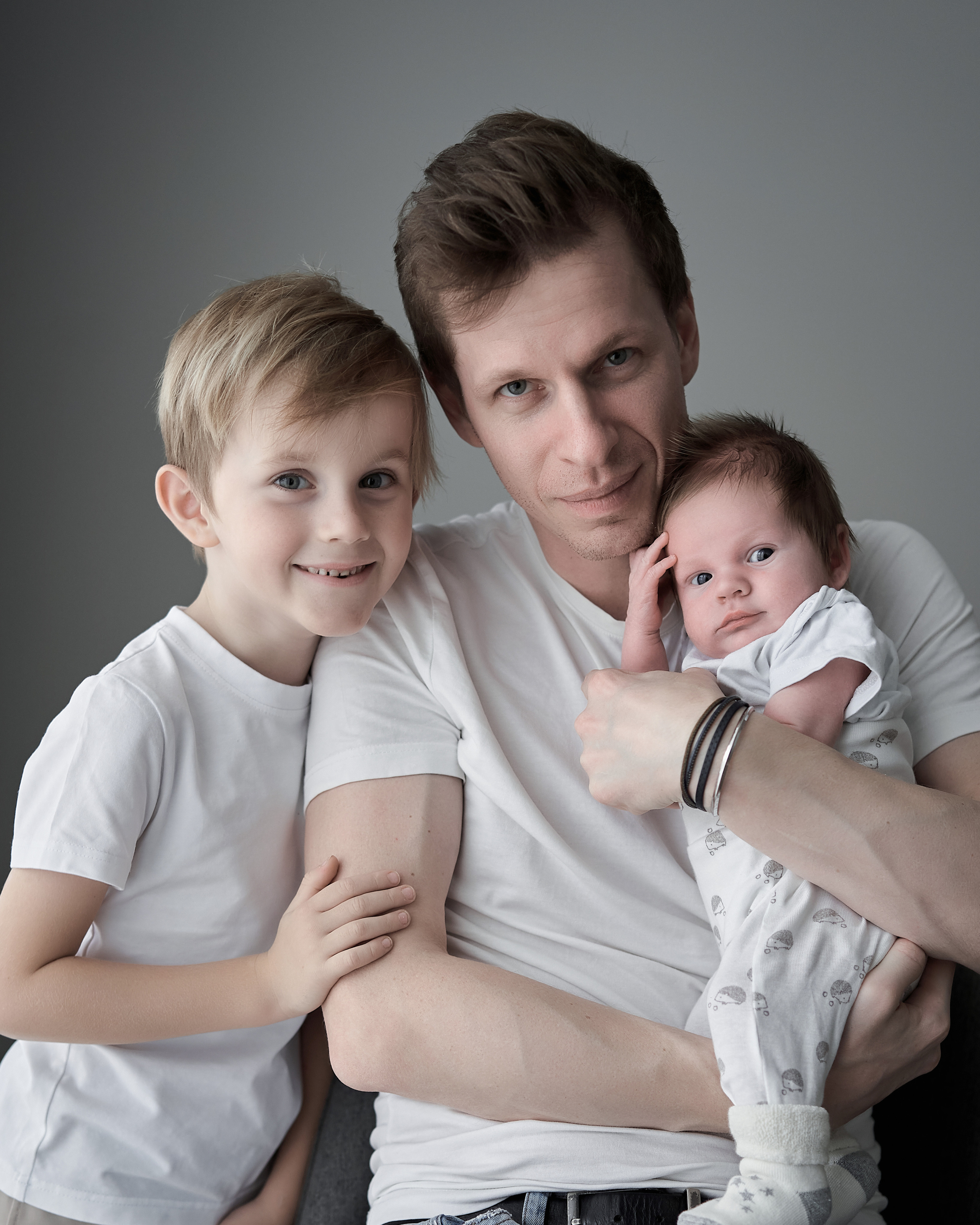 Домашняя семейная фотосессия в Москве, Домодедово, Видное, Бутово, Щербинка. Семейный фотограф Москва и Московская область. Семейная фотосессия на природе. Фотосессия детского праздника. Фотосессия юбилея. Фотосессия в день рождения. Фотограф на годик ребенку. Детский фотограф. Фоторепортаж семейного праздника. Детский фотограф Москва.