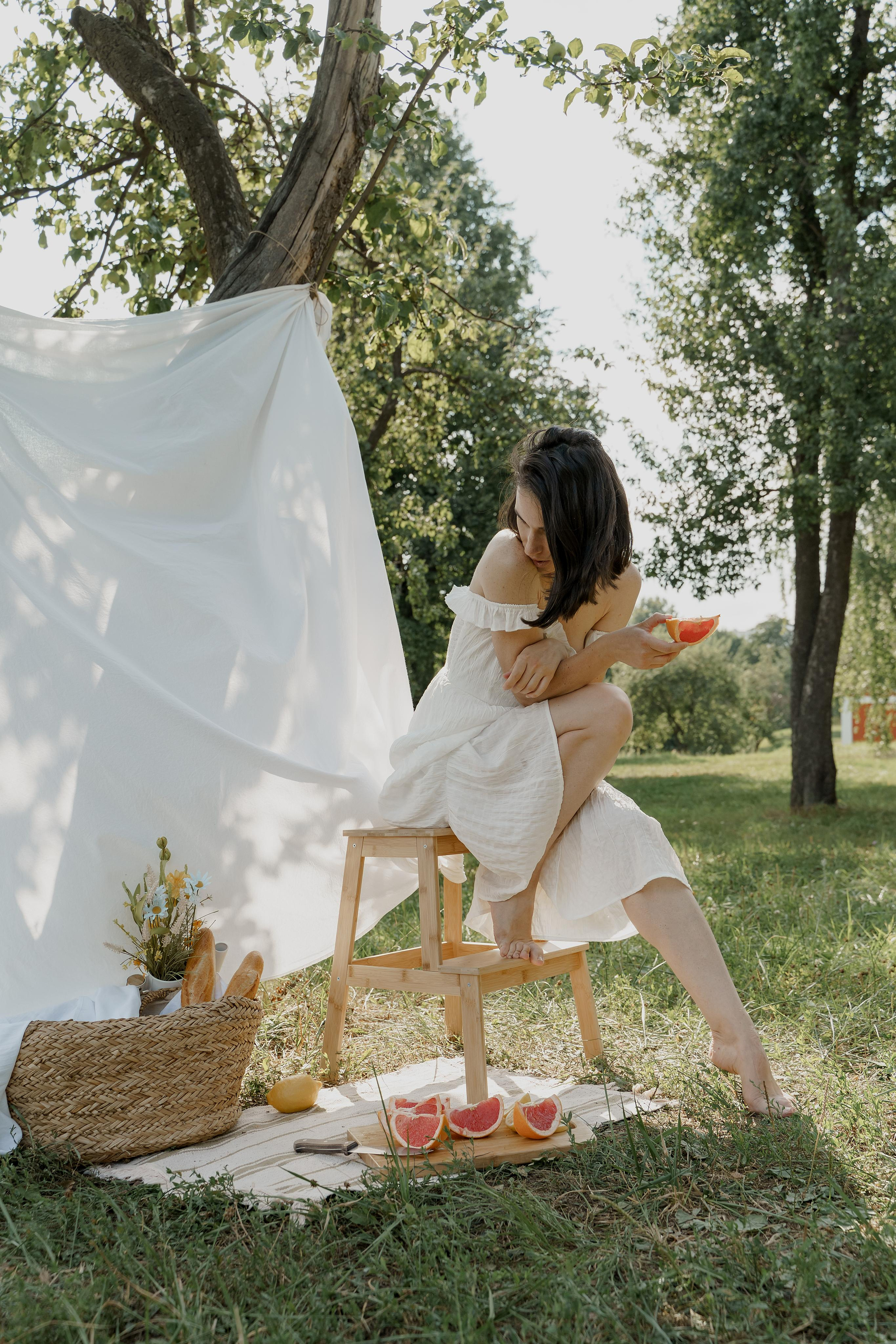 Женский фотограф в Москве и Московской области. Женская фотосессия. Женственные фотографии. Фотографии красивых женщин. Красивая стильная женская фотосессия. Контент-фотосессия. Визуал для блога.