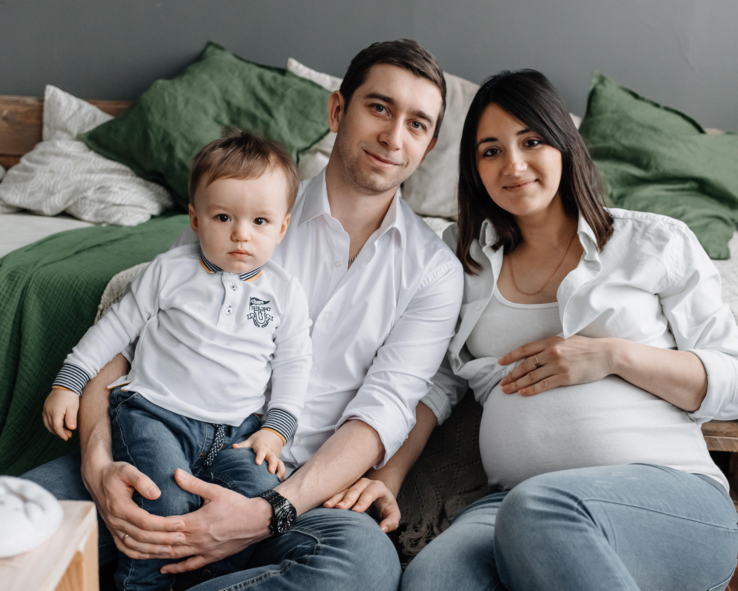 Домашняя семейная фотосессия в Москве, Домодедово, Видное, Бутово, Щербинка. Семейный фотограф Москва и Московская область. Семейная фотосессия на природе. Фотосессия детского праздника. Фотосессия юбилея. Фотосессия в день рождения. Фотограф на годик ребенку. Детский фотограф. Фоторепортаж семейного праздника. Детский фотограф Москва.