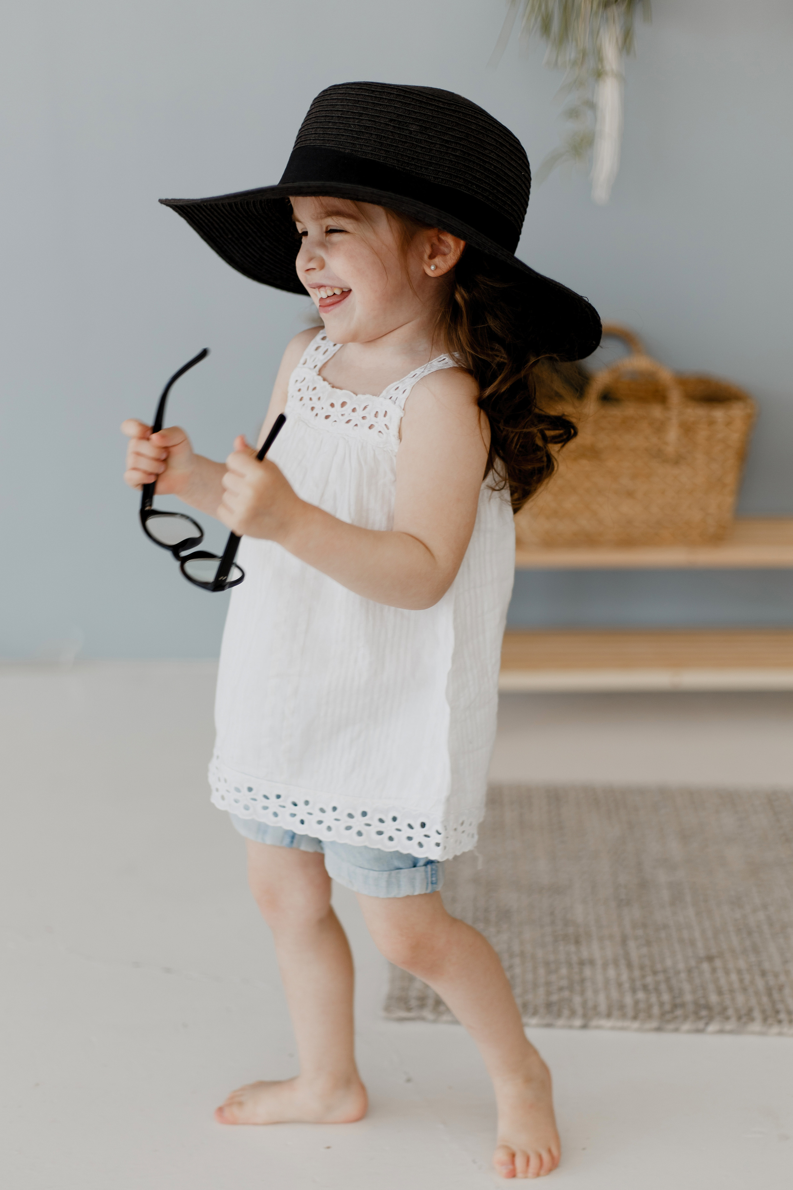 Домашняя семейная фотосессия в Москве, Домодедово, Видное, Бутово, Щербинка. Семейный фотограф Москва и Московская область. Семейная фотосессия на природе. Фотосессия детского праздника. Фотосессия юбилея. Фотосессия в день рождения. Фотограф на годик ребенку. Детский фотограф. Фоторепортаж семейного праздника. Детский фотограф Москва.