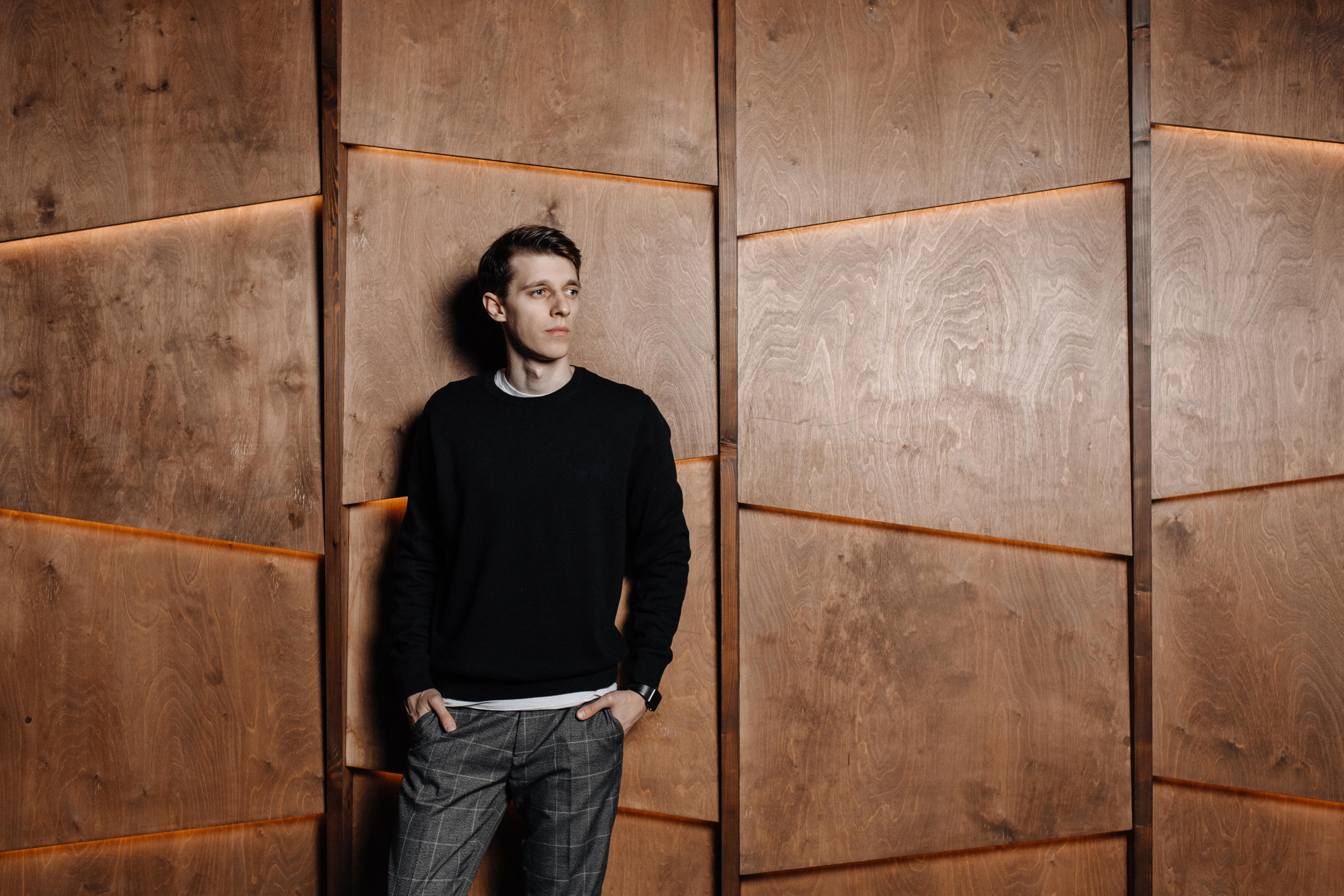 Мужская фотосессия в Москве. Мужской портрет. Мужской фотограф. Фотографии мужчин. Контент для мужчины. Бизнес портрет. Фотосессия для бизнеса.