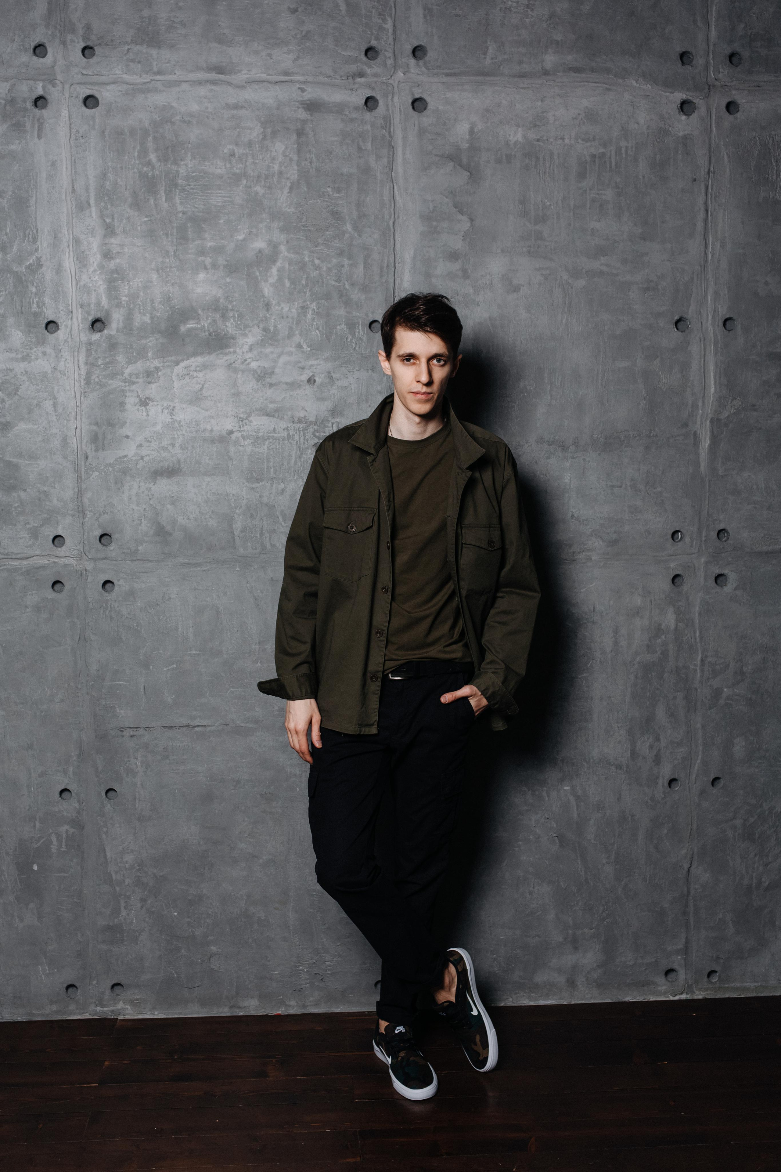 Мужская фотосессия в Москве. Мужской портрет. Мужской фотограф. Фотографии мужчин. Контент для мужчины. Бизнес портрет. Фотосессия для бизнеса.