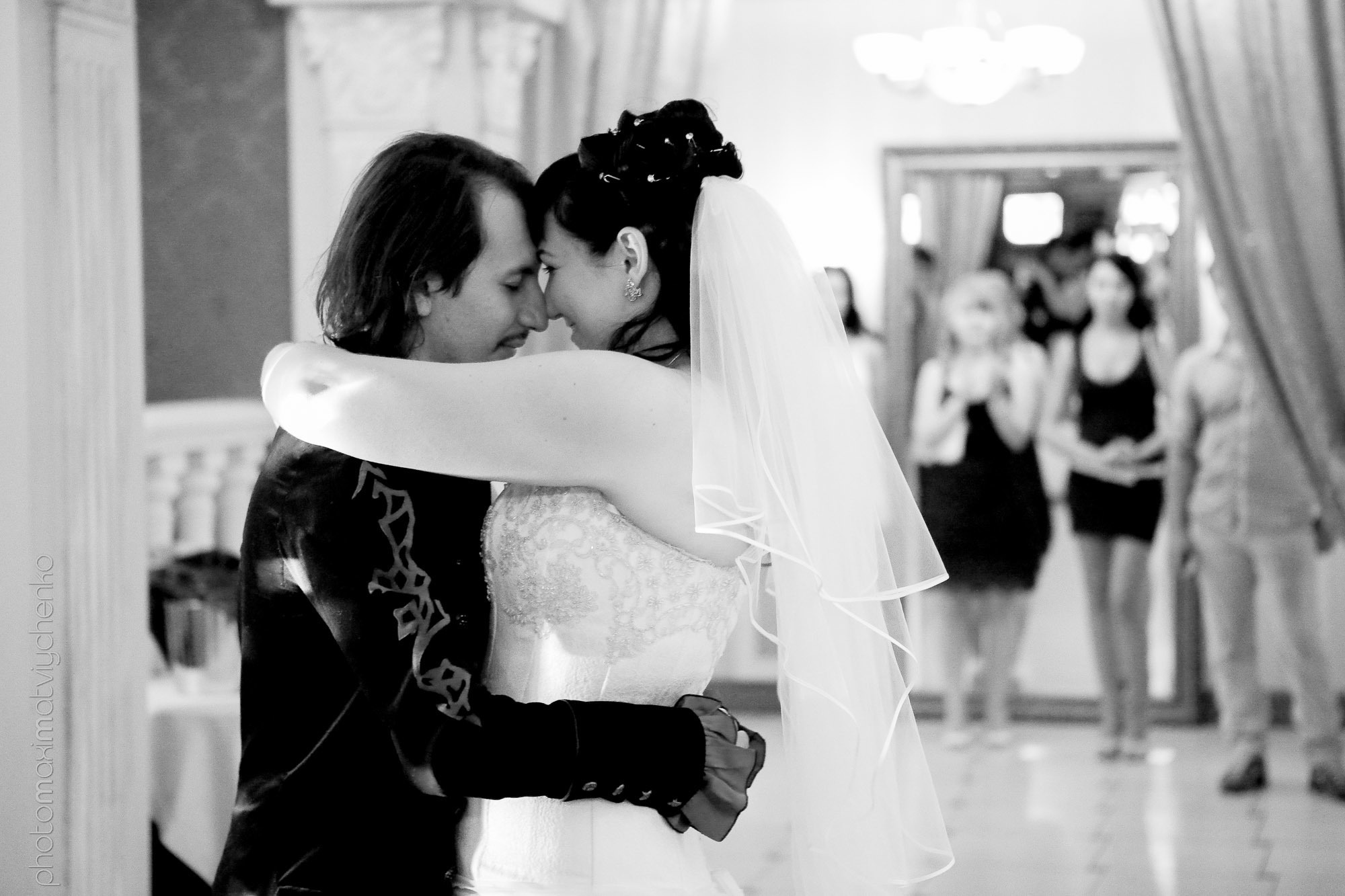 Свадебный фотограф в Ростове-на-Дону. Свадебная фотография в Ростове-н. Максим Матвийченко и Виктория Басова профессионалы своего дела