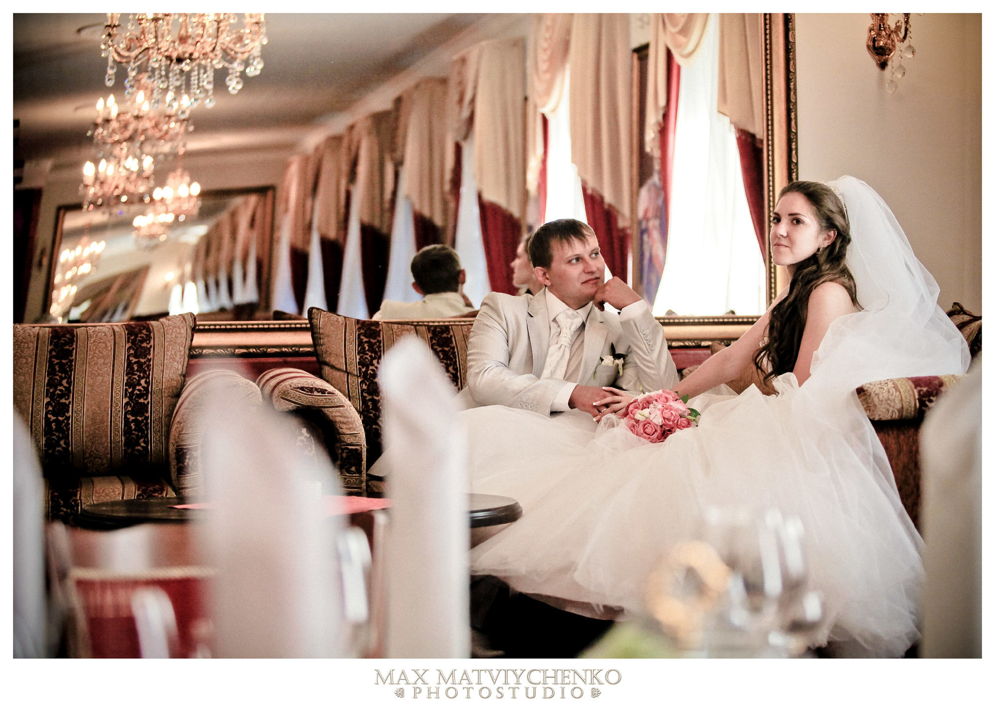 Свадебный фотограф в Ростове-на-Дону. Свадебная фотография в Ростове-н. Максим Матвийченко и Виктория Басова профессионалы своего дела