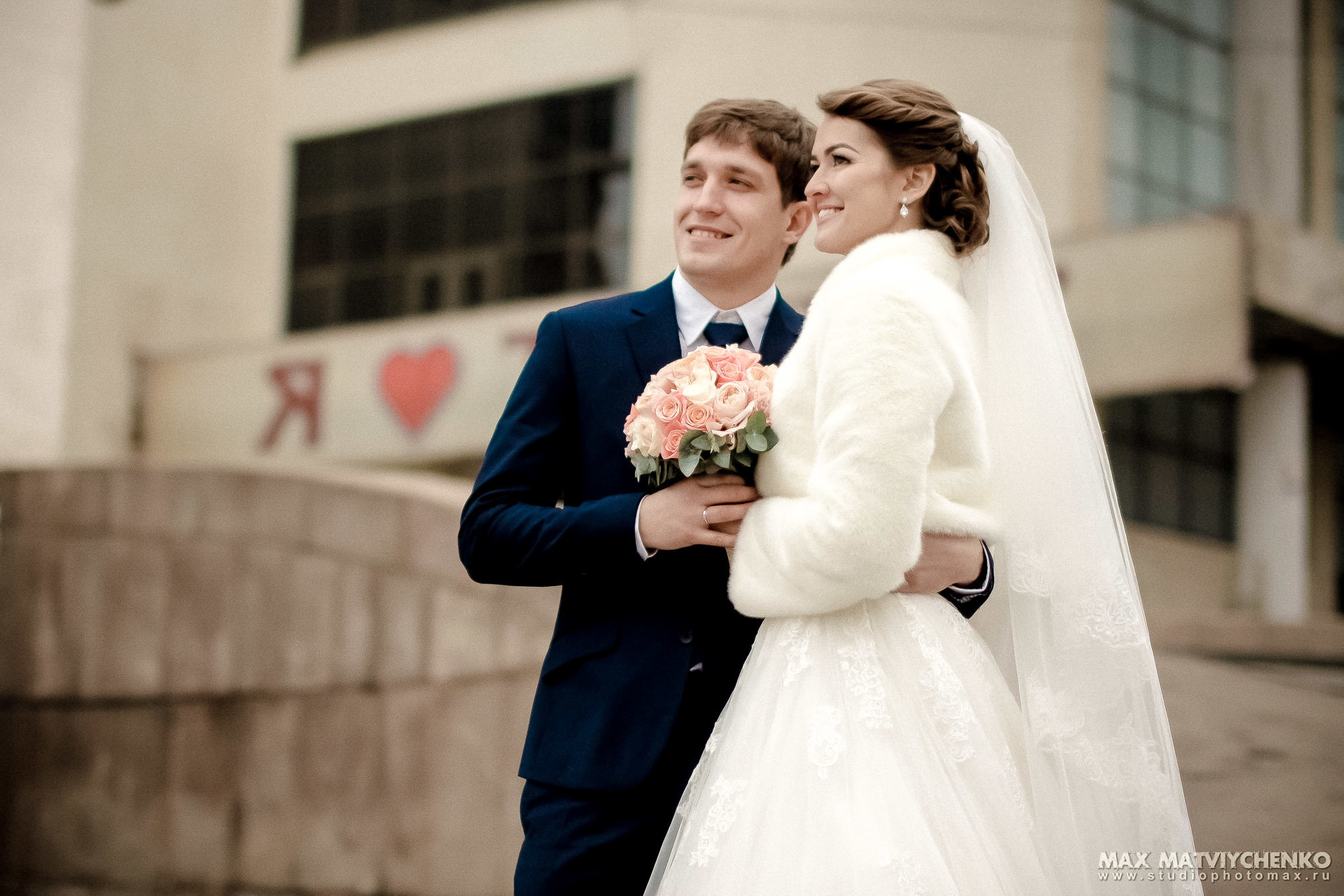 Wedding photographer. Professional photo and video shooting of wedding. Max Matvich and Victoria Basova are professionals in their field