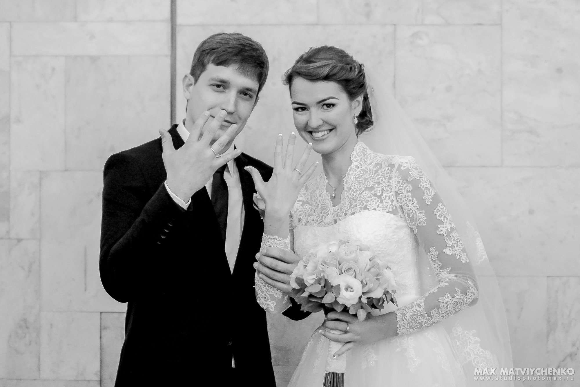 Wedding photographer. Professional photo and video shooting of wedding. Max Matvich and Victoria Basova are professionals in their field