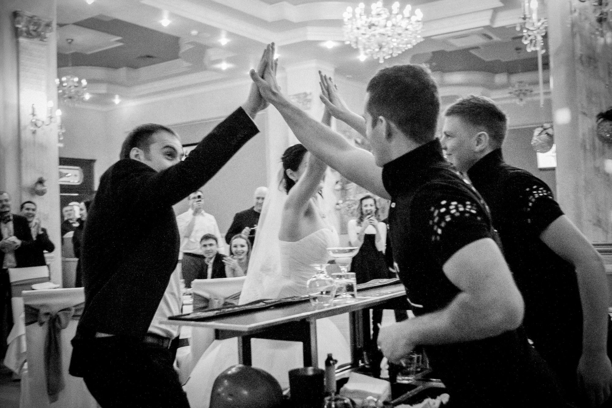 Свадебный фотограф в Ростове-на-Дону. Свадебная фотография в Ростове-н. Максим Матвийченко и Виктория Басова профессионалы своего дела