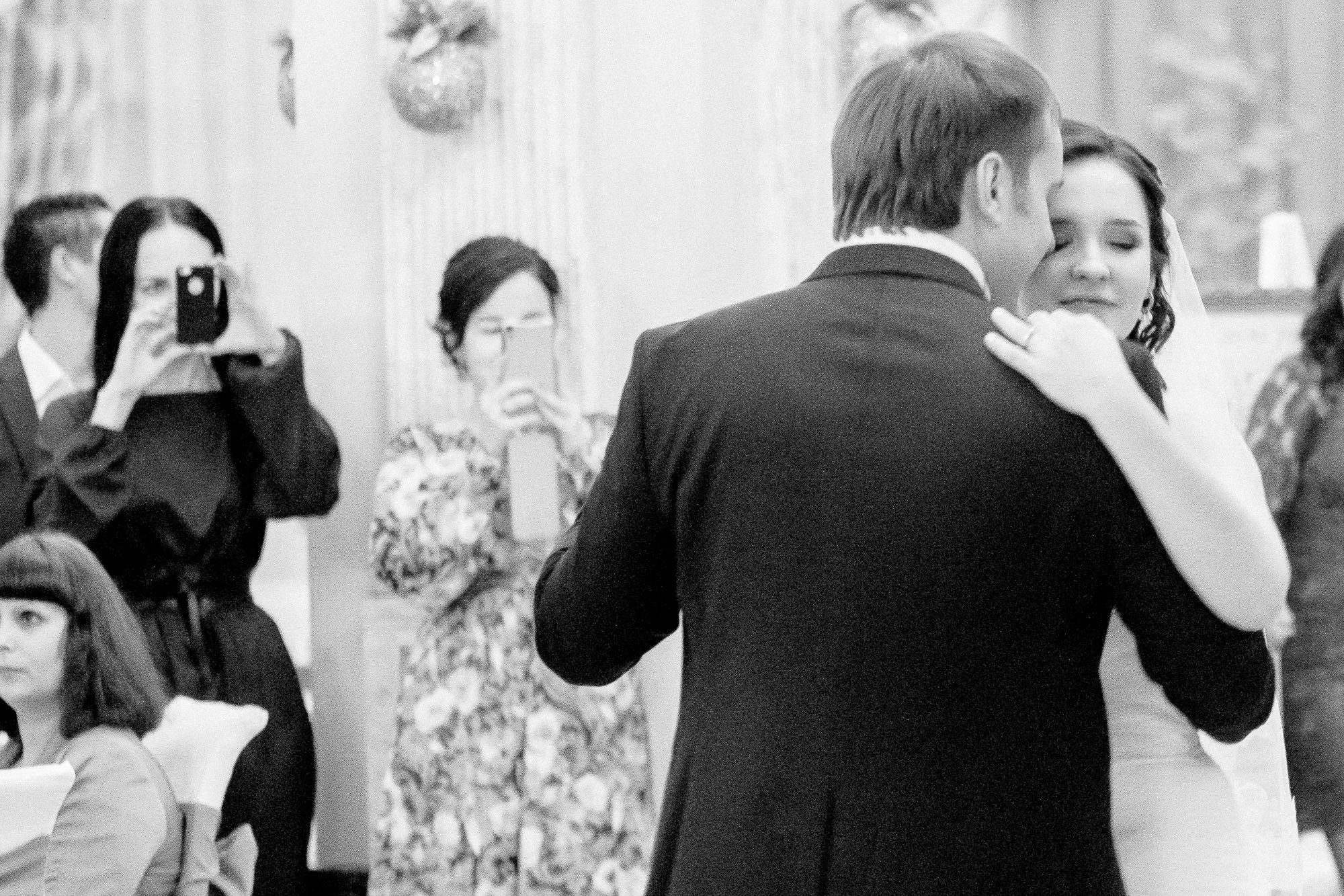 Свадебный фотограф в Ростове-на-Дону. Свадебная фотография в Ростове-н. Максим Матвийченко и Виктория Басова профессионалы своего дела