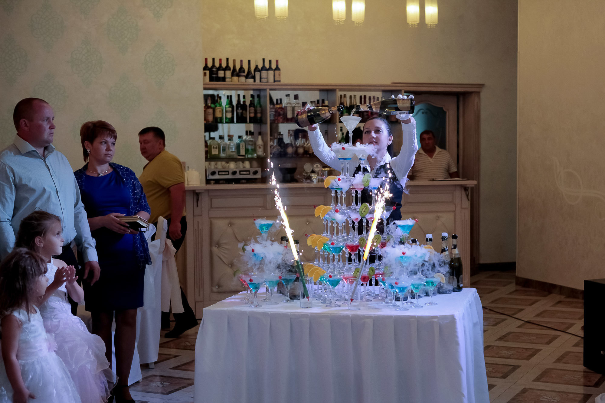 Свадебный фотограф в Ростове-на-Дону. Свадебная фотография в Ростове-н. Максим Матвийченко и Виктория Басова профессионалы своего дела