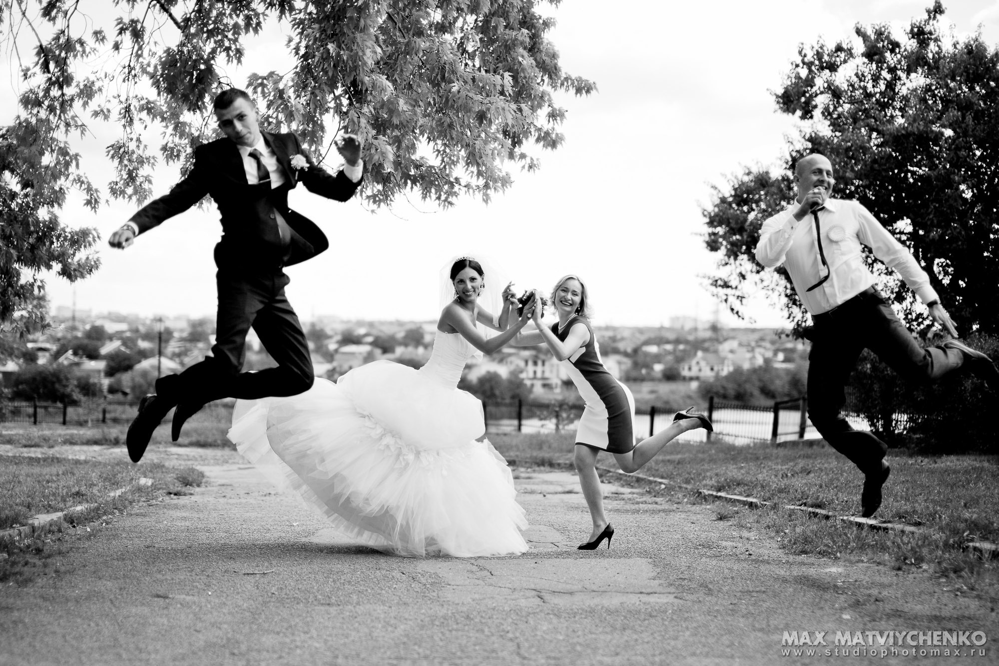Свадебный фотограф в Ростове-на-Дону. Свадебная фотография в Ростове-н. Максим Матвийченко и Виктория Басова профессионалы своего дела
