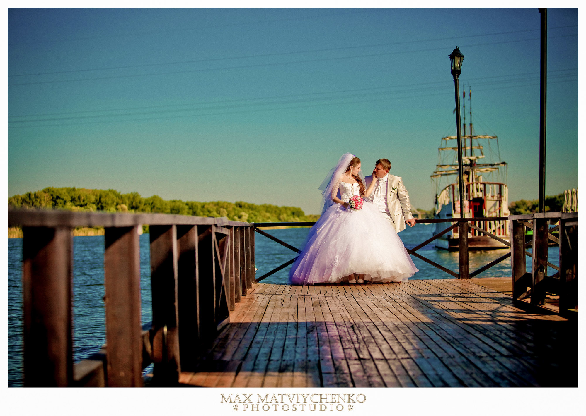 Свадебный фотограф в Ростове-на-Дону. Свадебная фотография в Ростове-н. Максим Матвийченко и Виктория Басова профессионалы своего дела