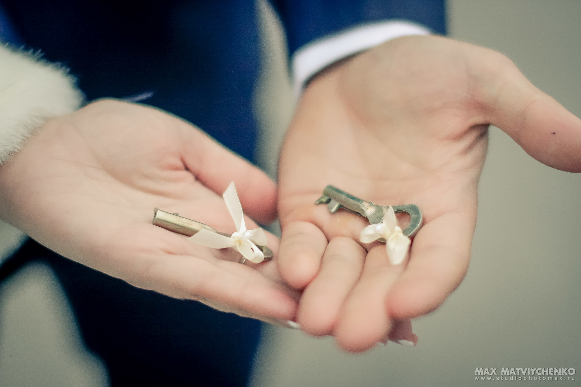 Wedding photographer. Professional photo and video shooting of wedding. Max Matvich and Victoria Basova are professionals in their field