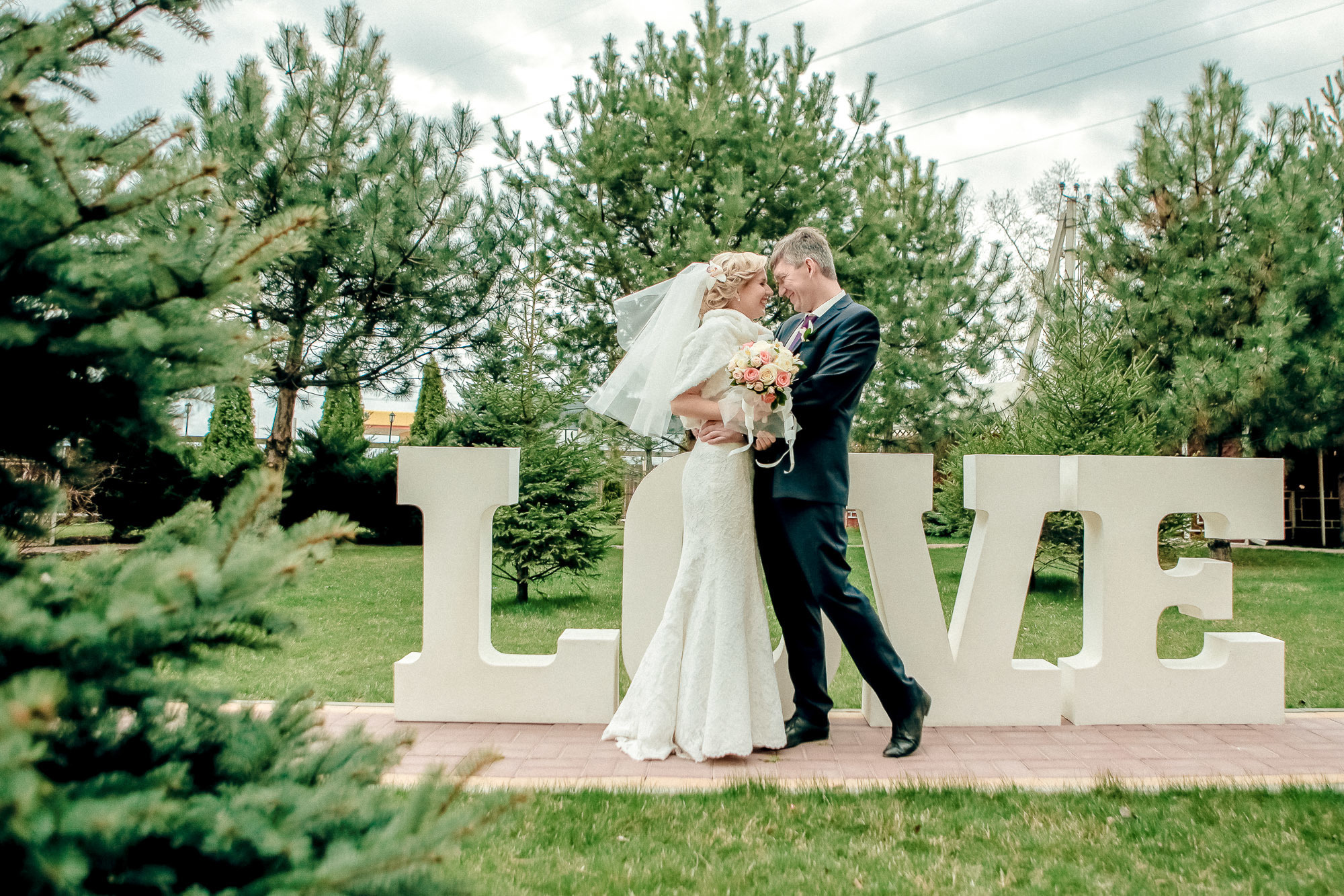 Свадебный фотограф в Ростове-на-Дону. Свадебная фотография в Ростове-н. Максим Матвийченко и Виктория Басова профессионалы своего дела