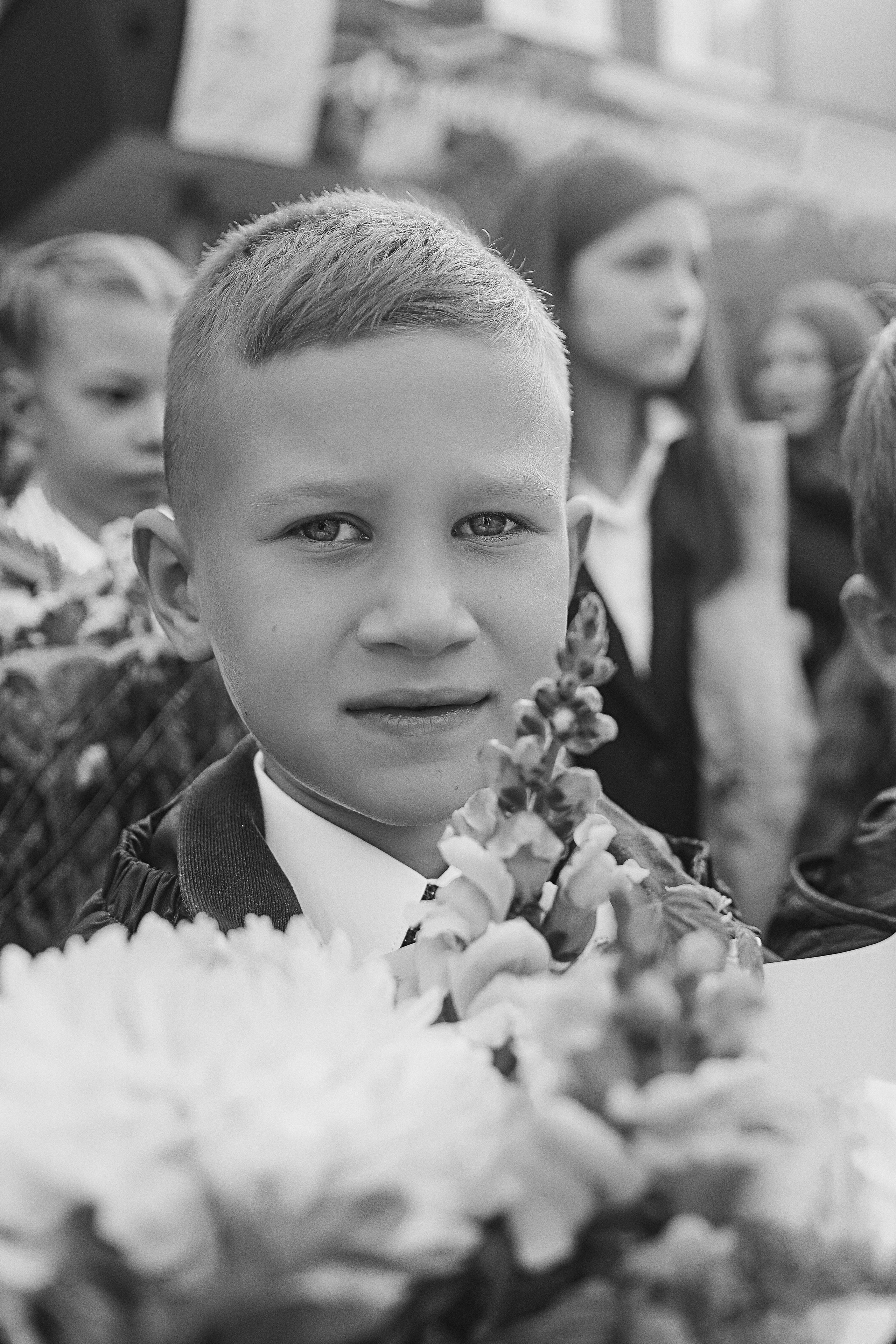 1 сентября линейка+кл час+портреты. Семейный фотограф Тюмень, фотограф на роды Салмина Мария