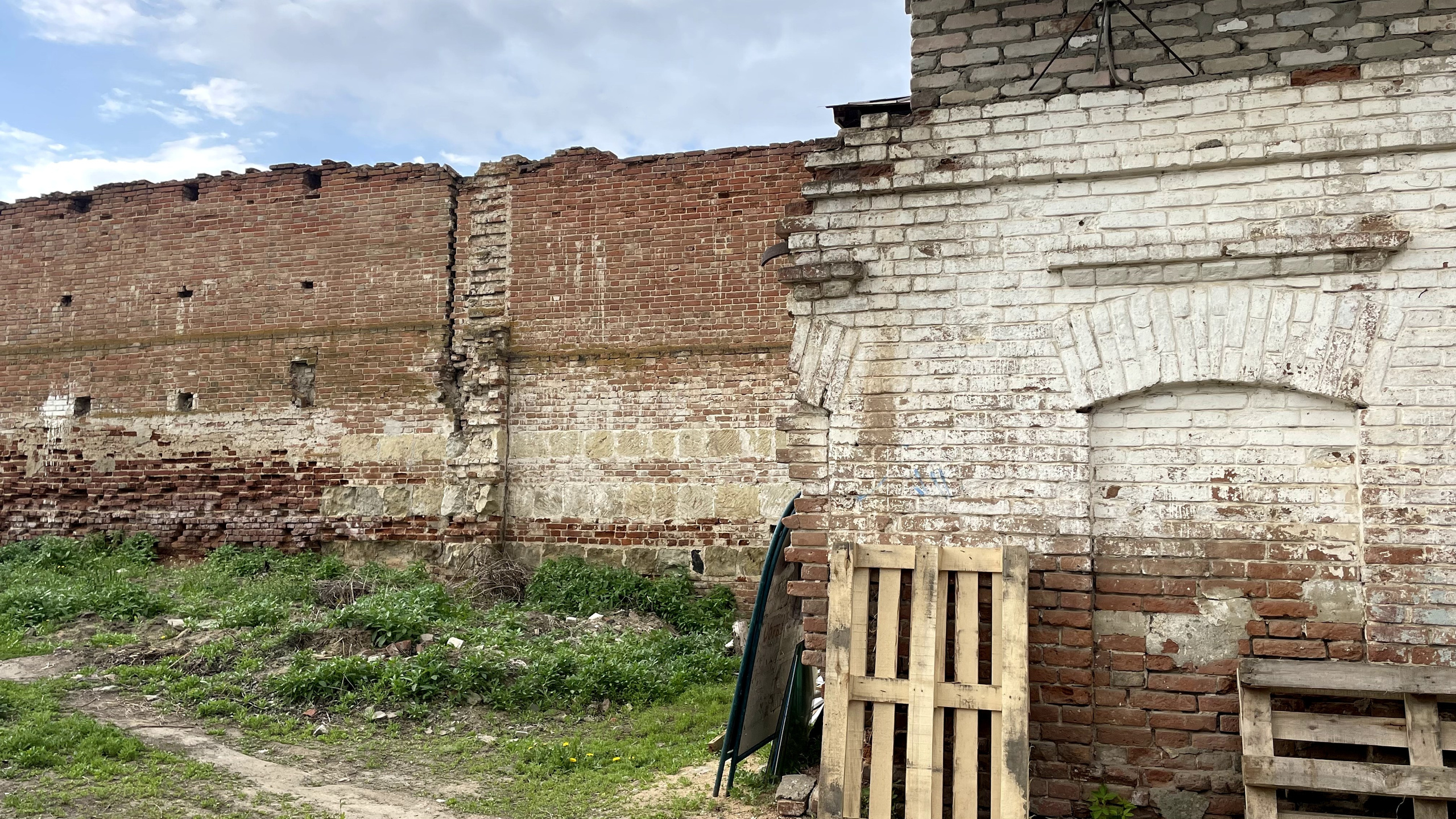 20 079 Кирпичная стена. ВИЗУАЛЬНЫЕ И ЗВУКОВЫЕ РЕШЕНИЯ ДЛЯ БИЗНЕСА И СЪЁМОК ТЕЛЕТЕЛА