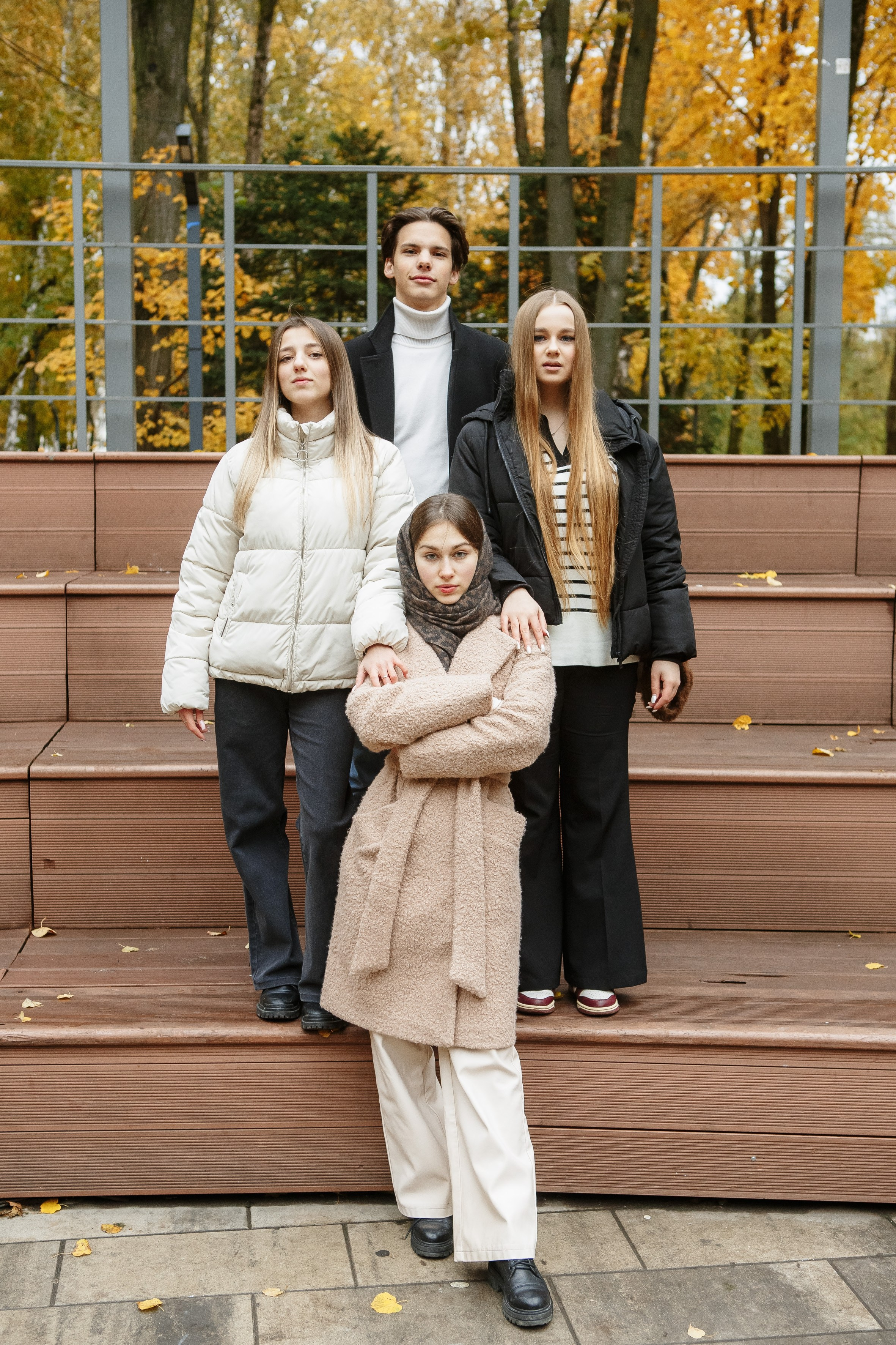 Осень Гимназия 12 11 В 2023 г. Свадебный и портретный Фотограф в Липецке Дмитрий Котюков